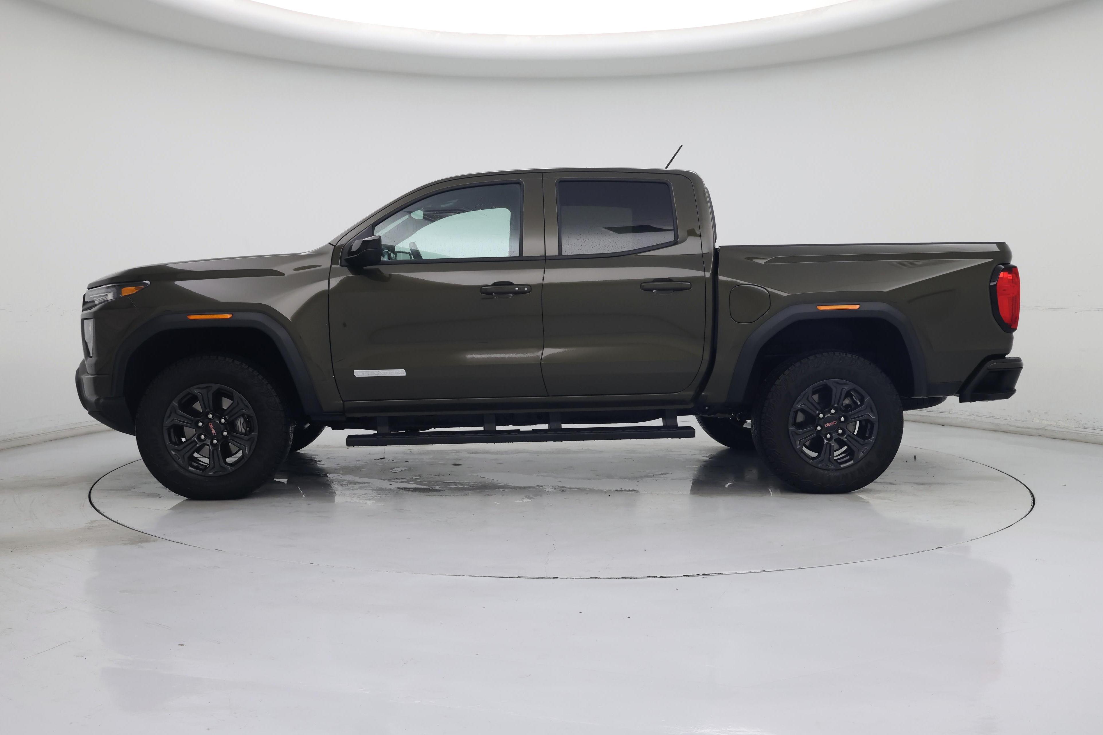 Thumbnail: 2024 GMC Canyon - 3