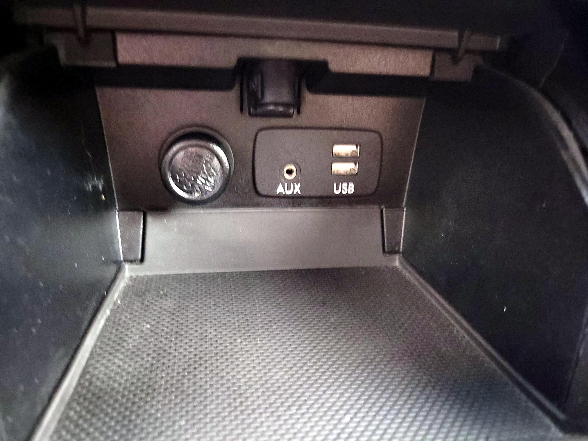 Thumbnail: 2017 Subaru Outback - 18