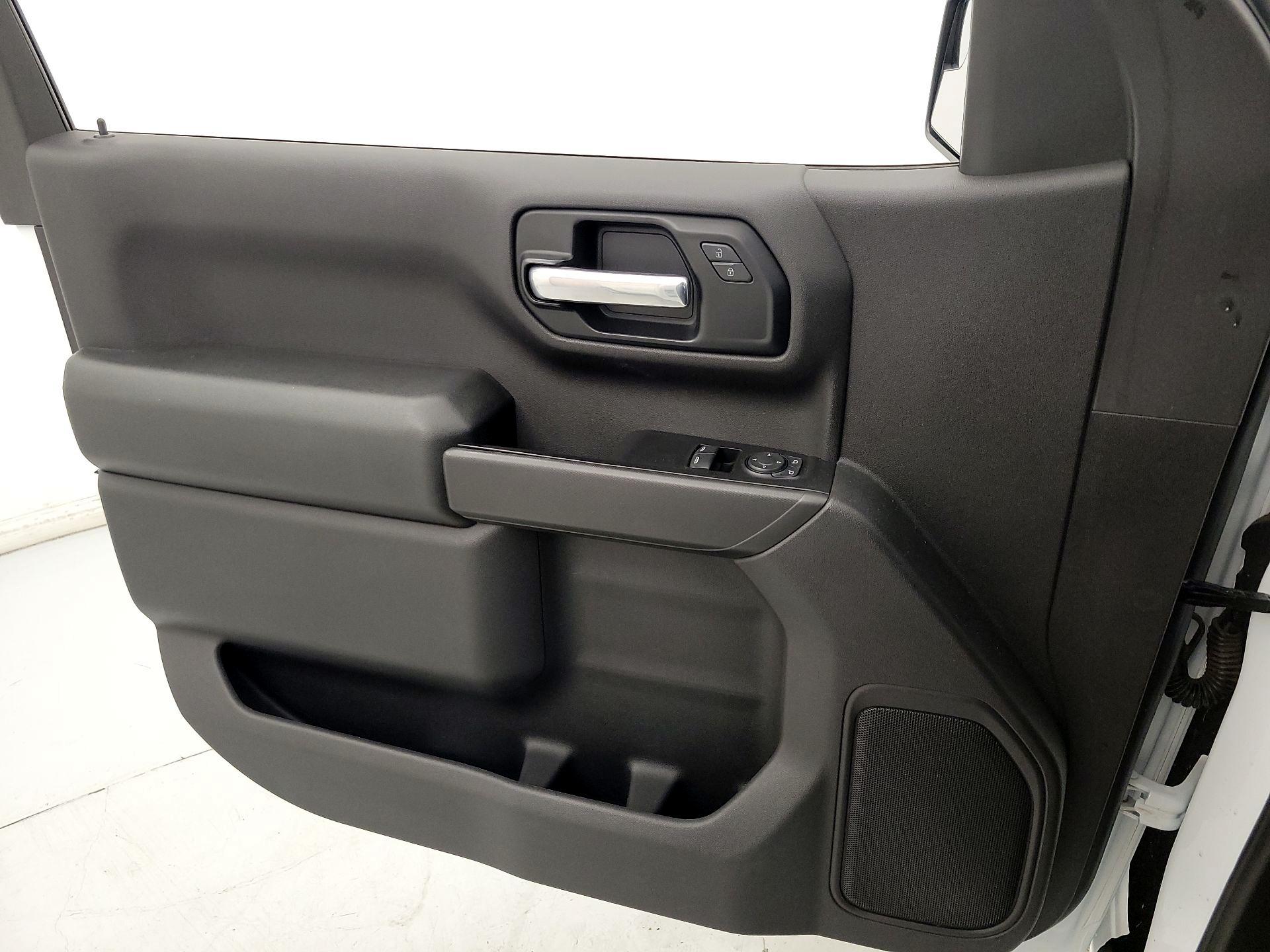 Thumbnail: 2020 Chevrolet Silverado 1500 - 12