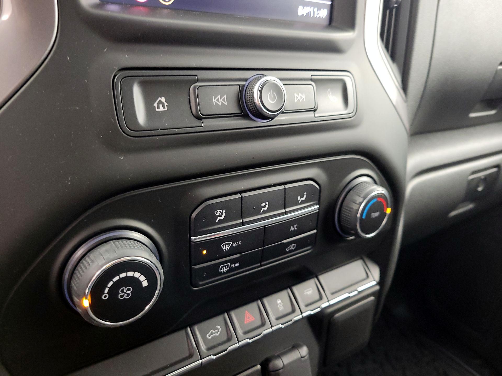 Thumbnail: 2020 Chevrolet Silverado 1500 - 16