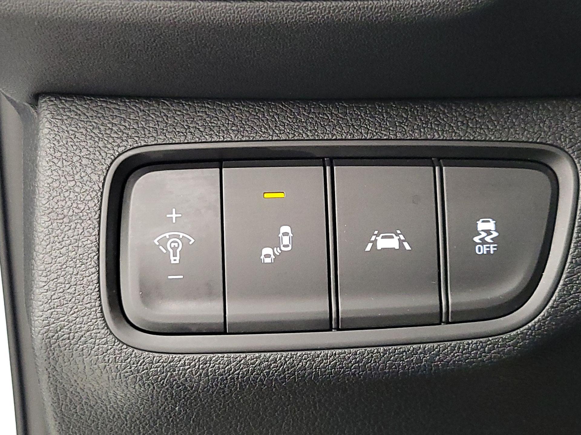 Thumbnail: 2020 Hyundai Santa Fe - 13