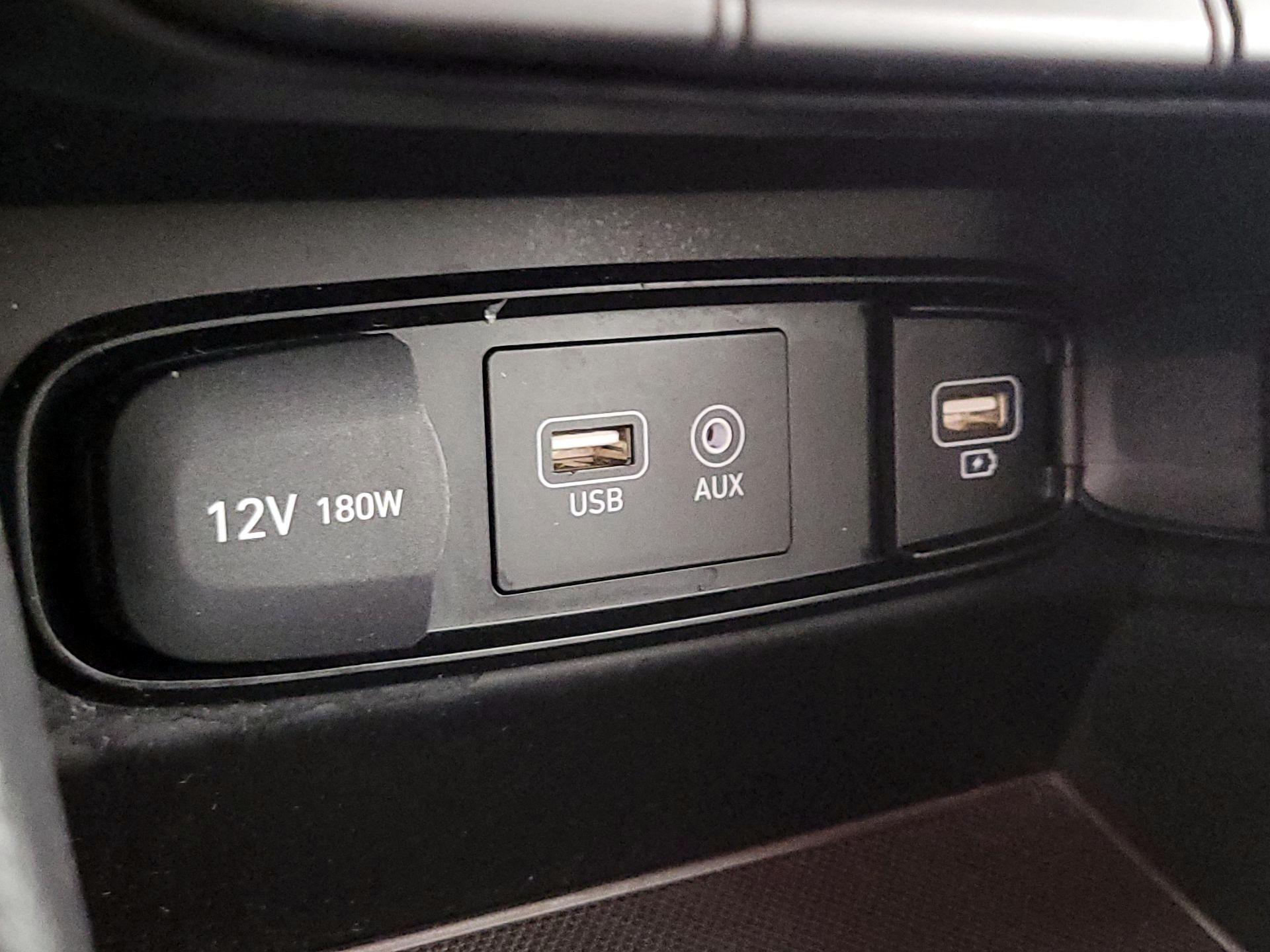 Thumbnail: 2020 Hyundai Santa Fe - 18