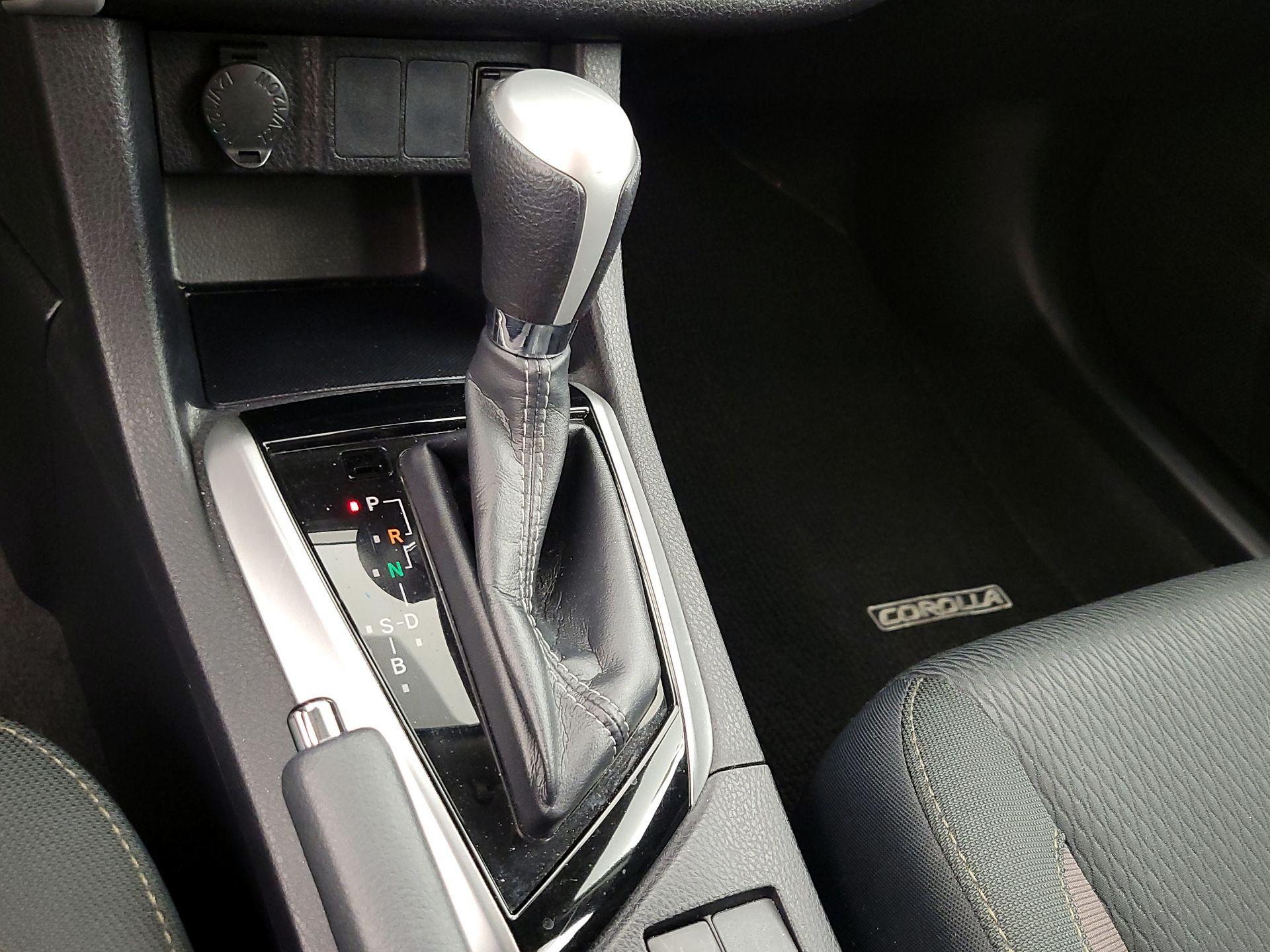 Thumbnail: 2019 Toyota Corolla - 17