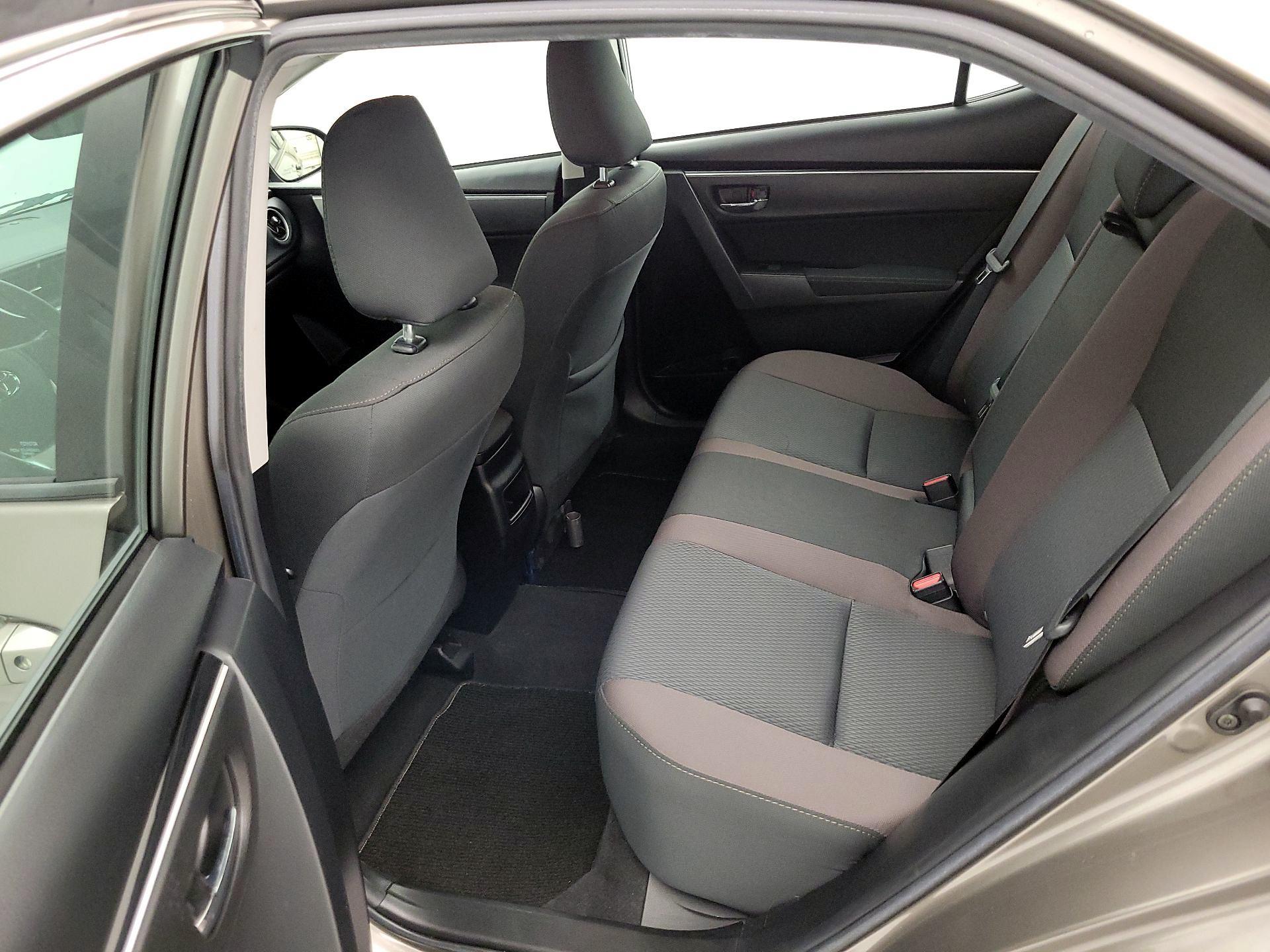 Thumbnail: 2019 Toyota Corolla - 18