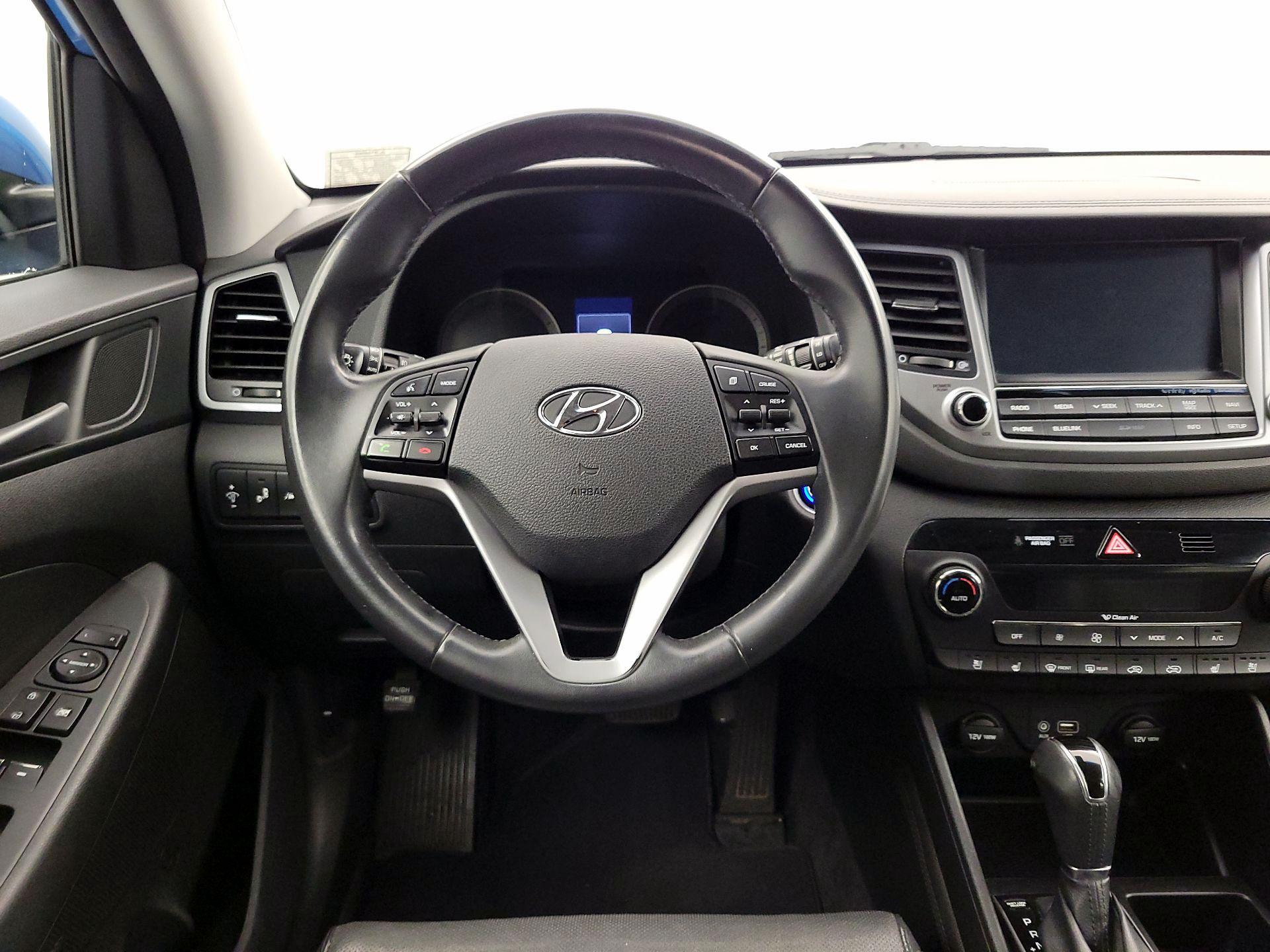 Thumbnail: 2017 Hyundai Tucson - 10