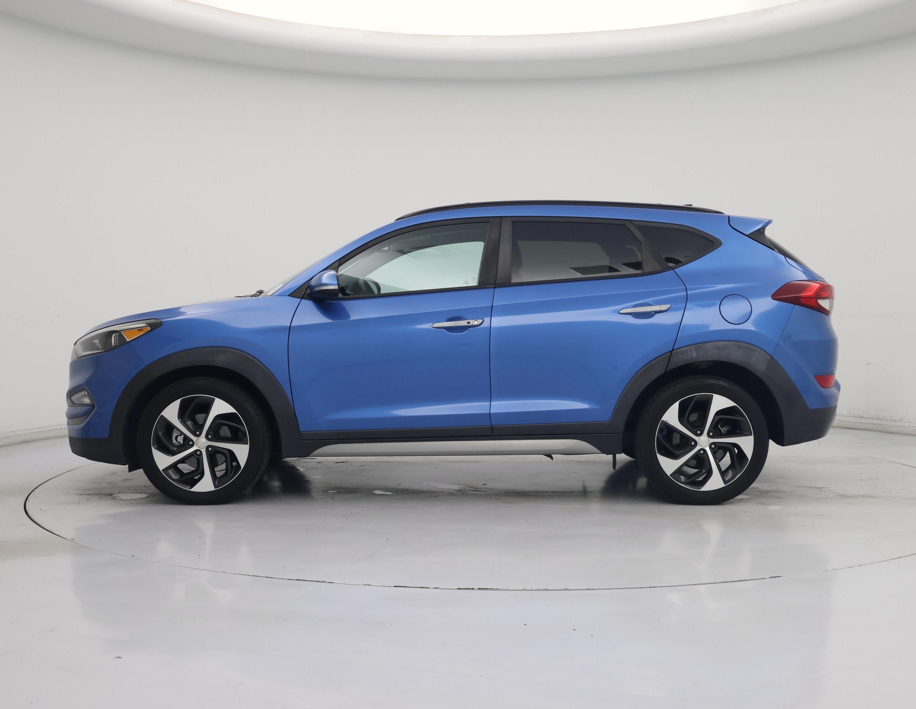 Thumbnail: 2017 Hyundai Tucson - 3