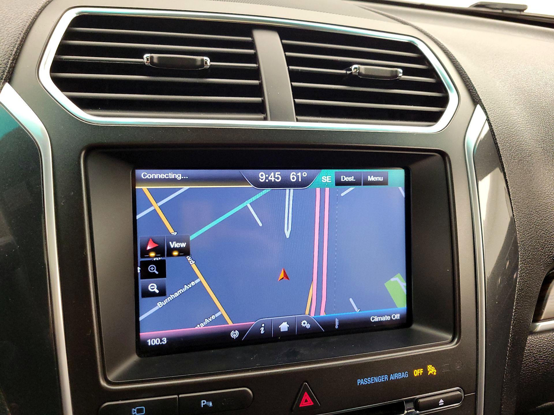 Thumbnail: 2016 Ford Explorer - 14