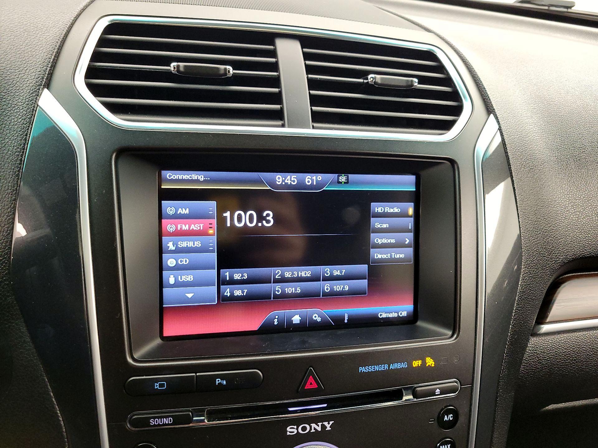 Thumbnail: 2016 Ford Explorer - 16