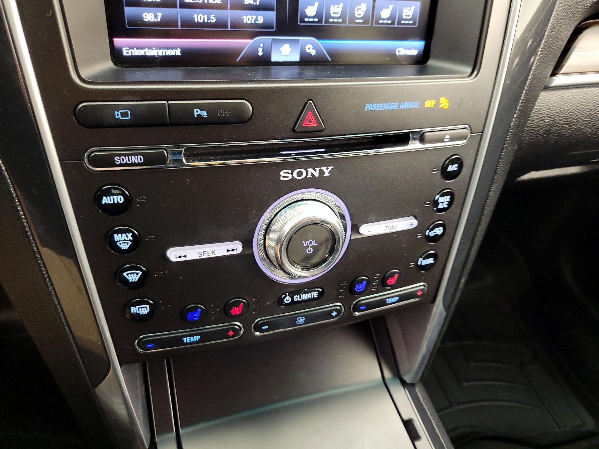 Thumbnail: 2016 Ford Explorer - 17