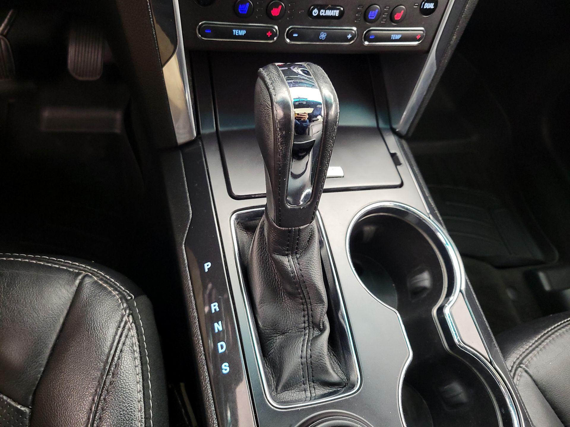 Thumbnail: 2016 Ford Explorer - 18