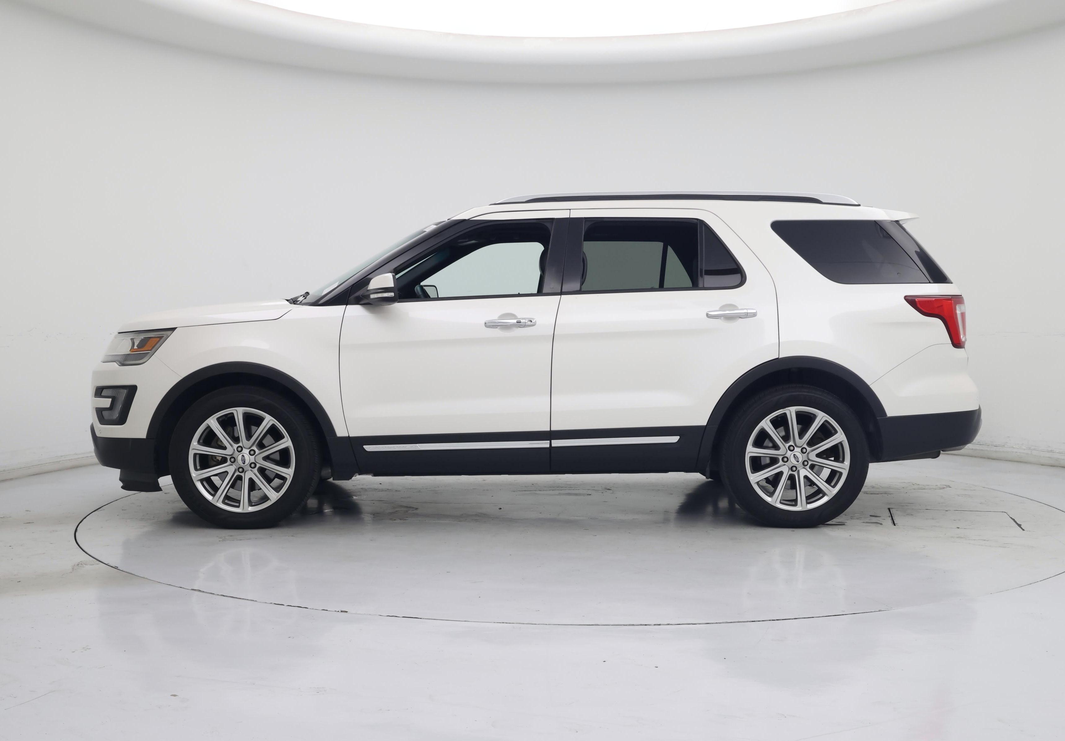 Thumbnail: 2016 Ford Explorer - 3