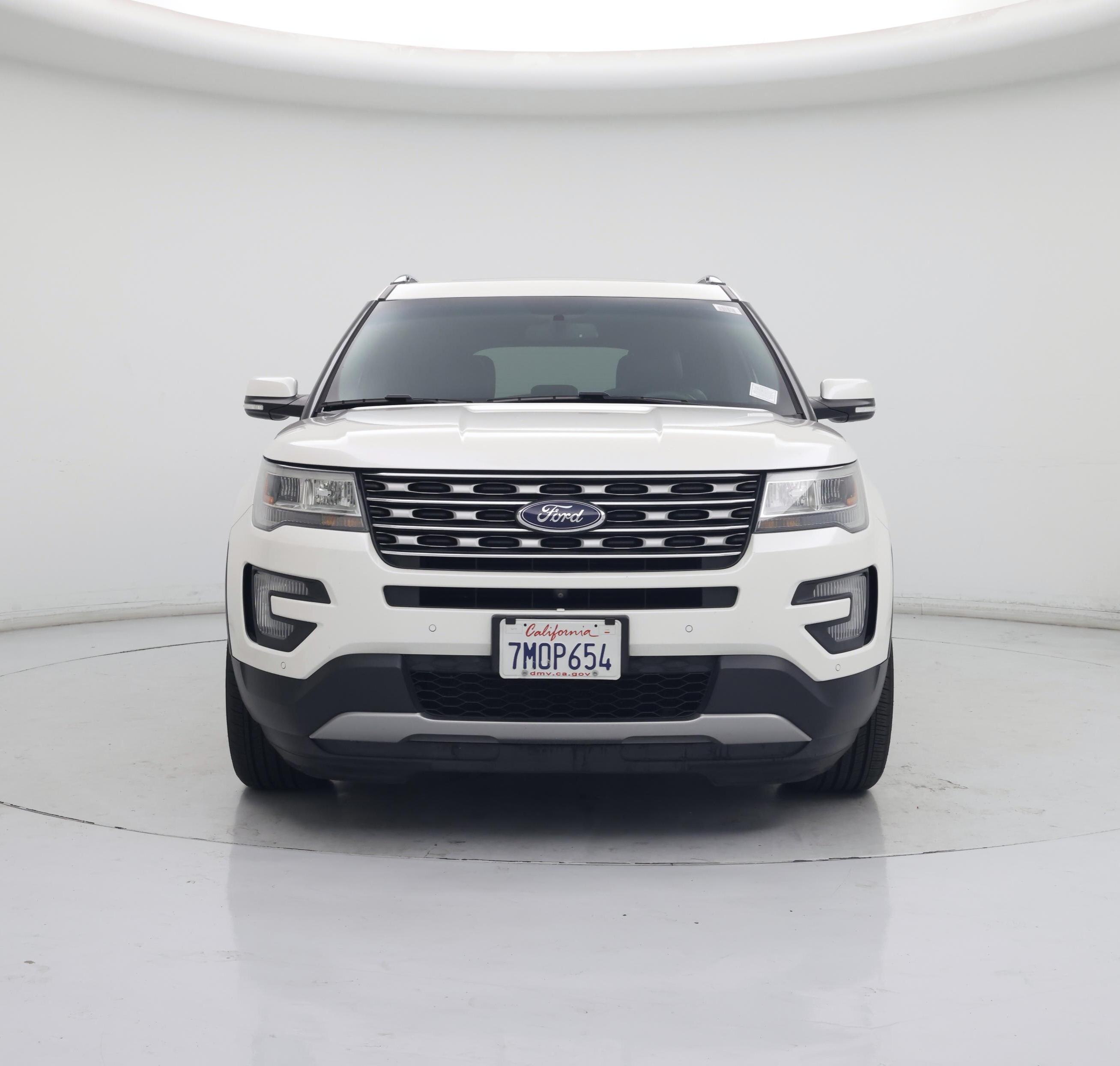Thumbnail: 2016 Ford Explorer - 5