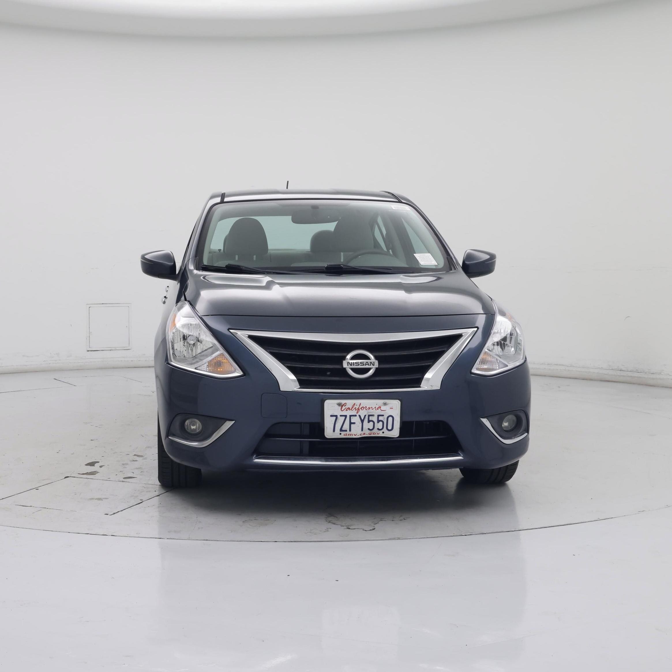 Thumbnail: 2015 Nissan Versa - 5