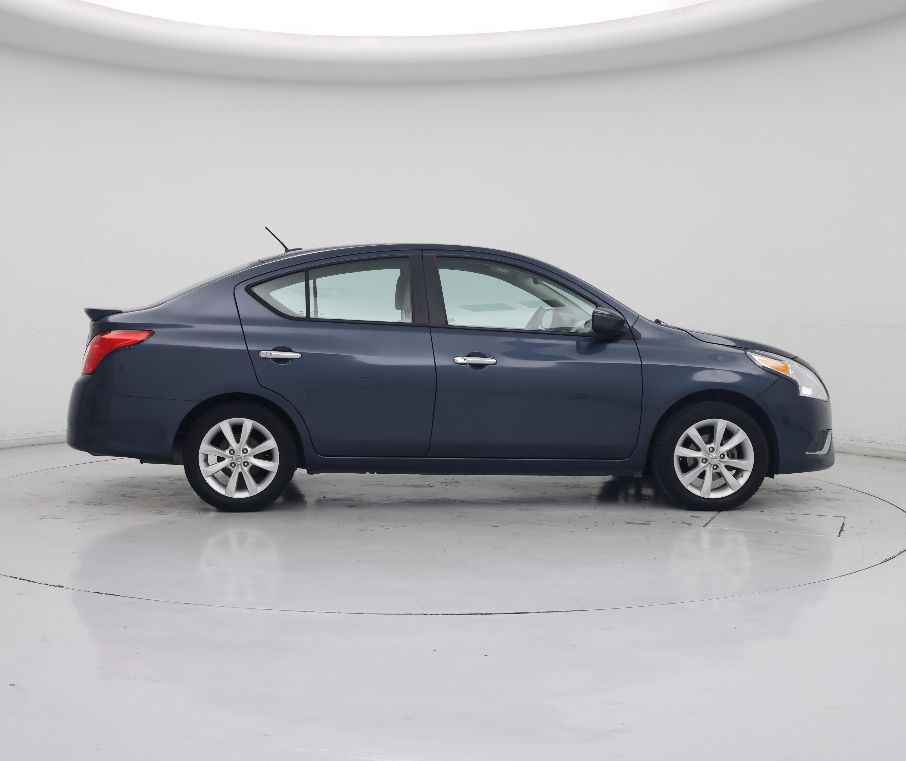 Thumbnail: 2015 Nissan Versa - 7