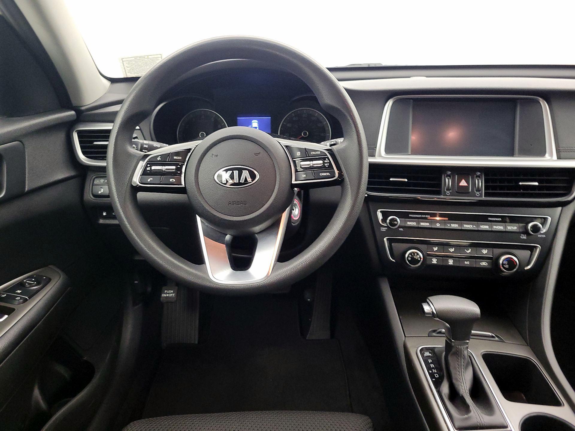 Thumbnail: 2020 Kia Optima - 10