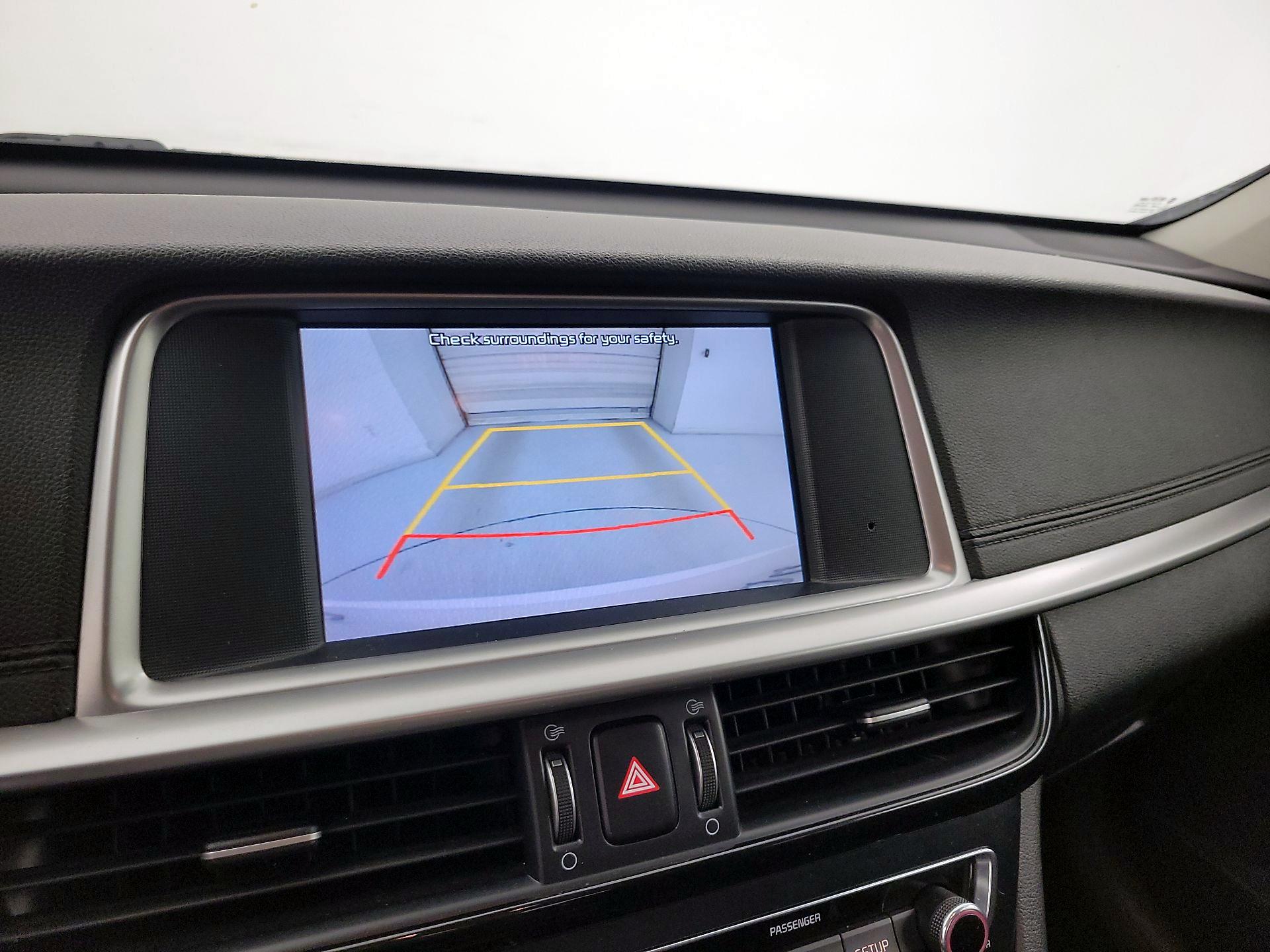 Thumbnail: 2020 Kia Optima - 14