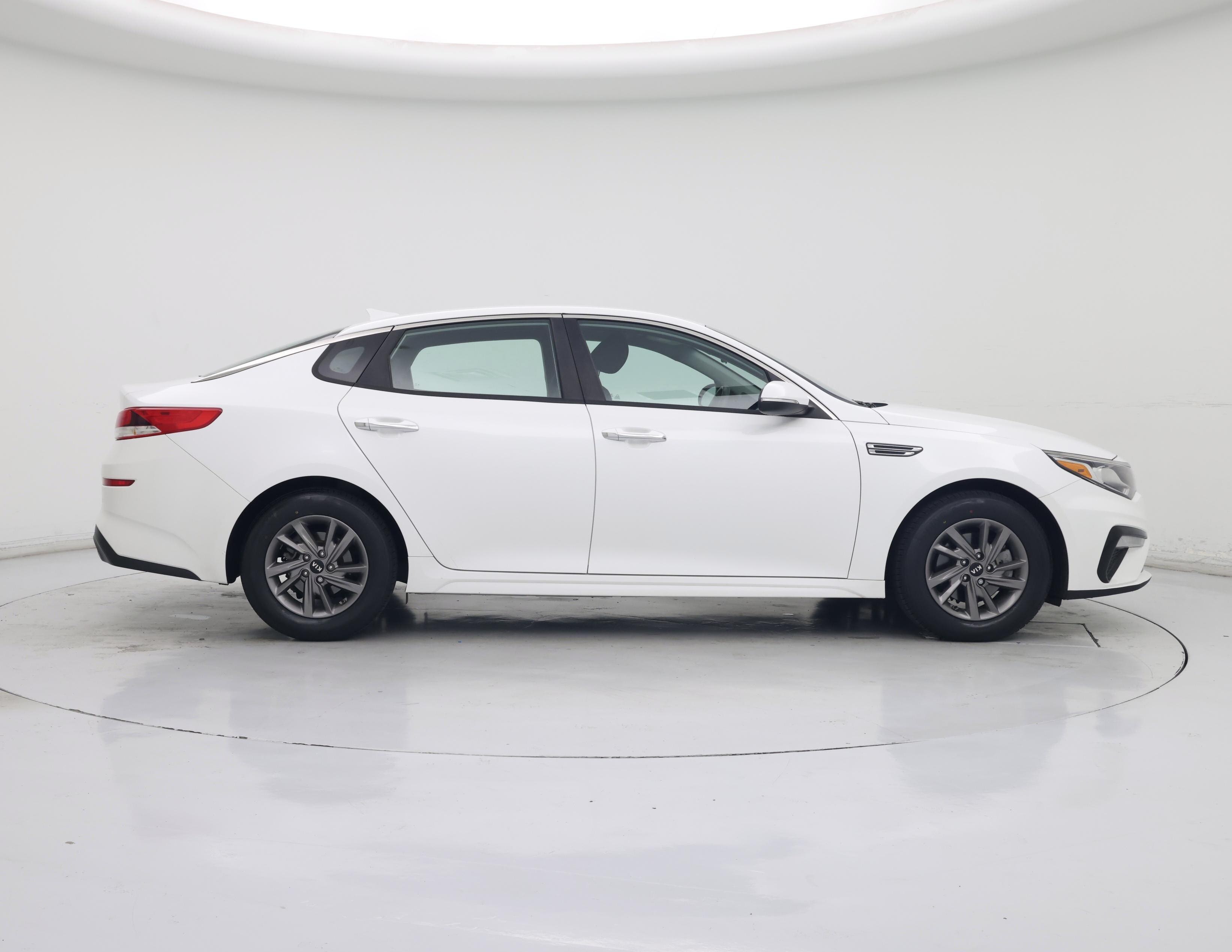 Thumbnail: 2020 Kia Optima - 7