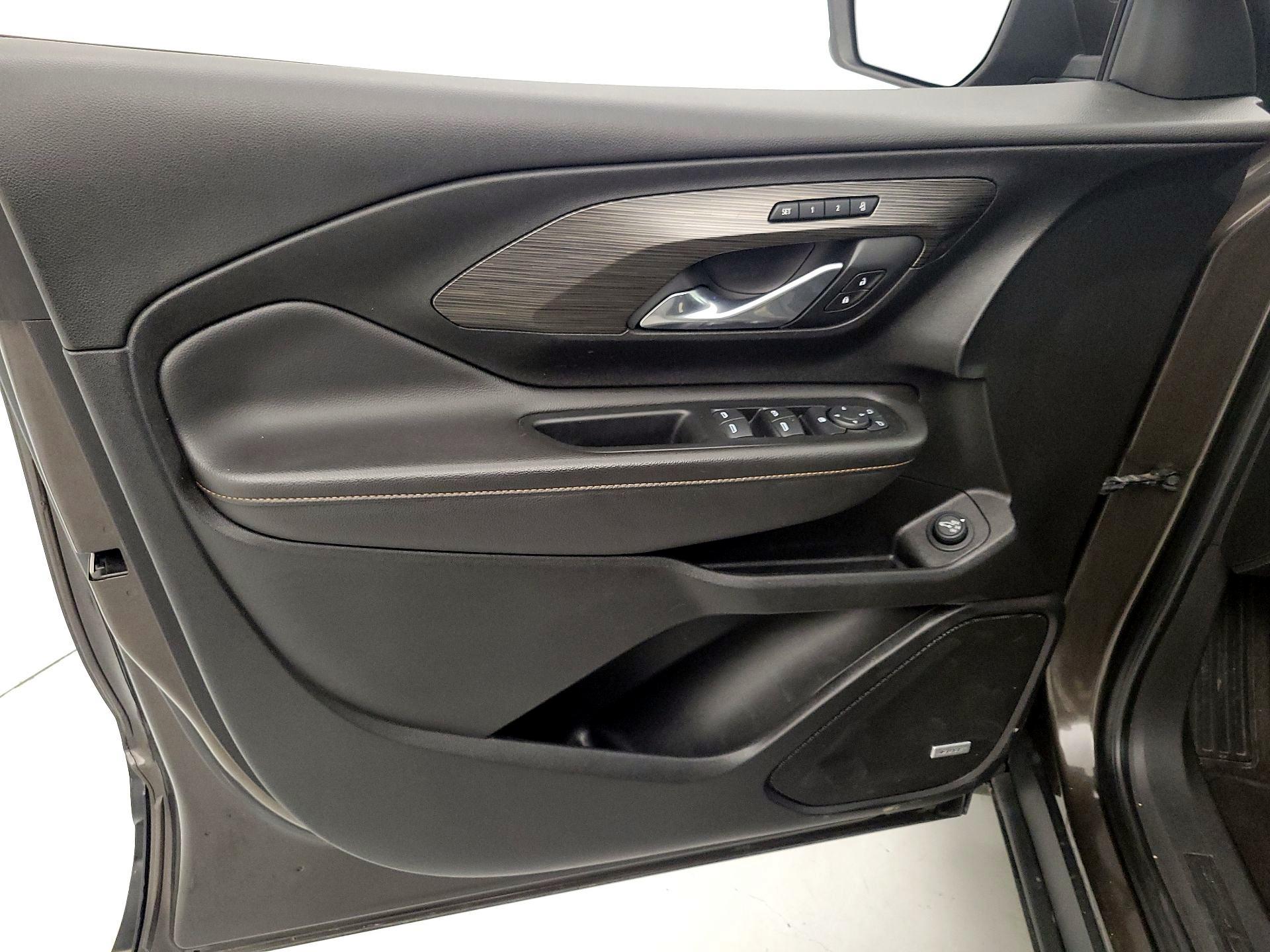 Thumbnail: 2020 GMC Terrain - 12