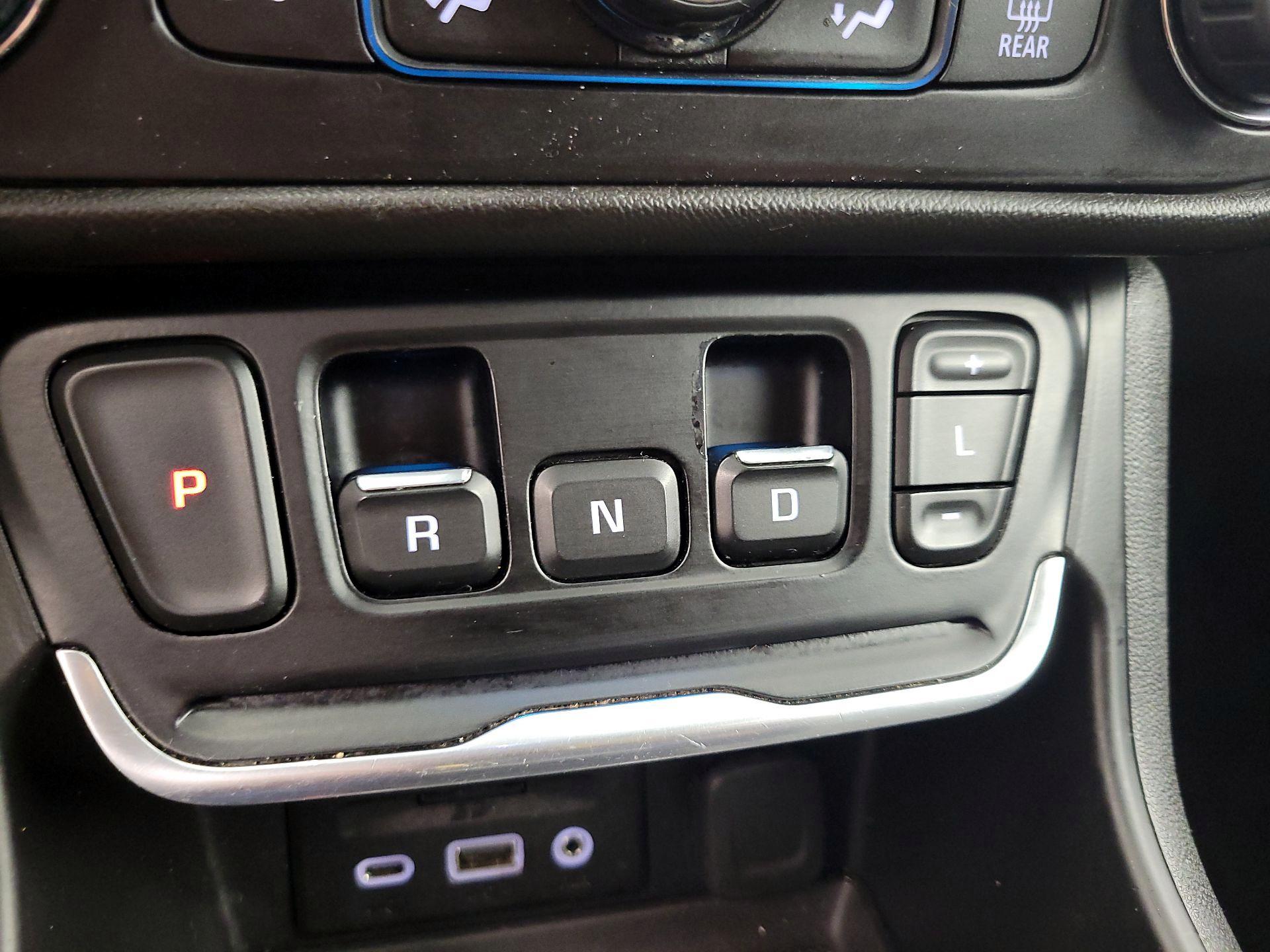 Thumbnail: 2020 GMC Terrain - 18