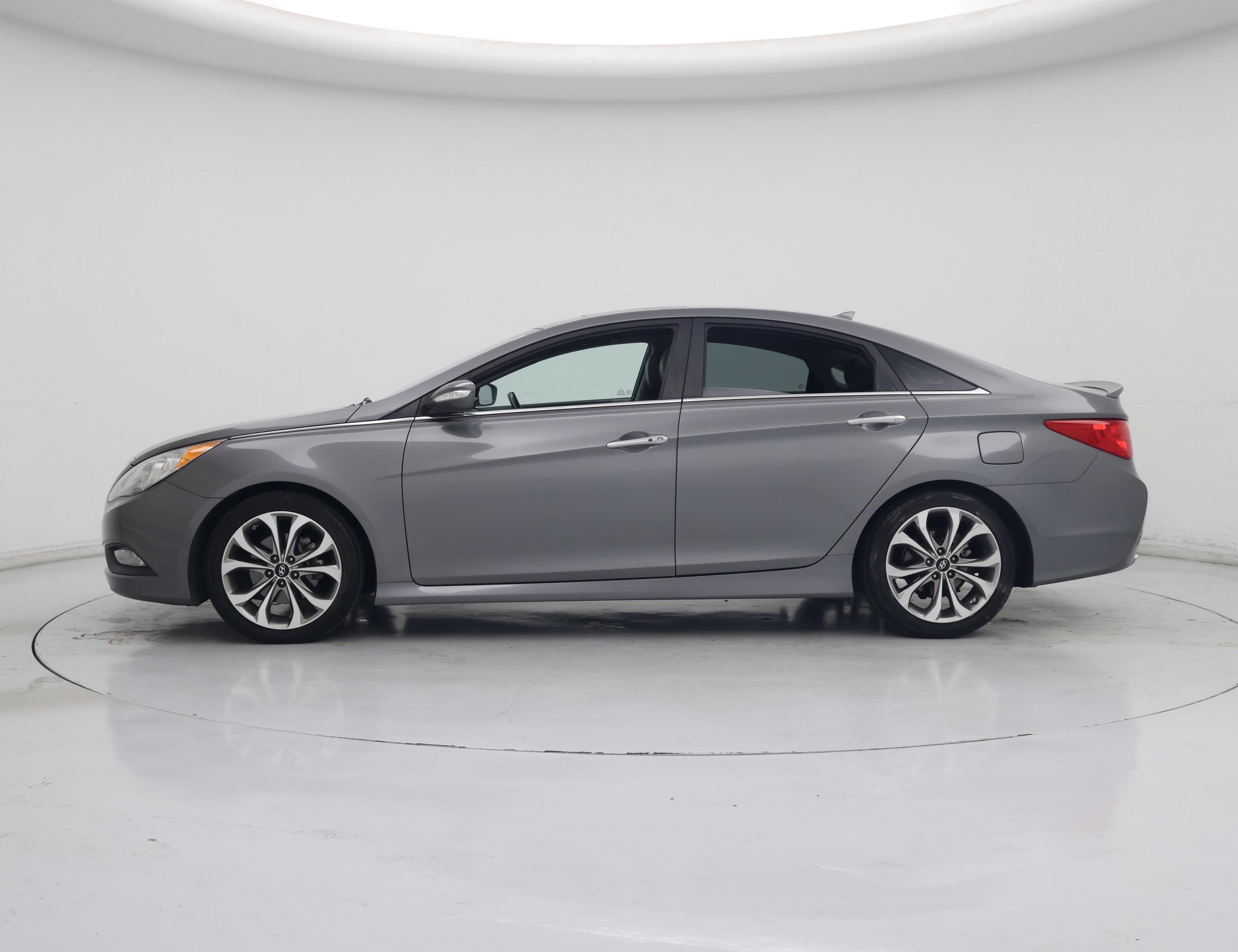 Thumbnail: 2014 Hyundai Sonata - 3