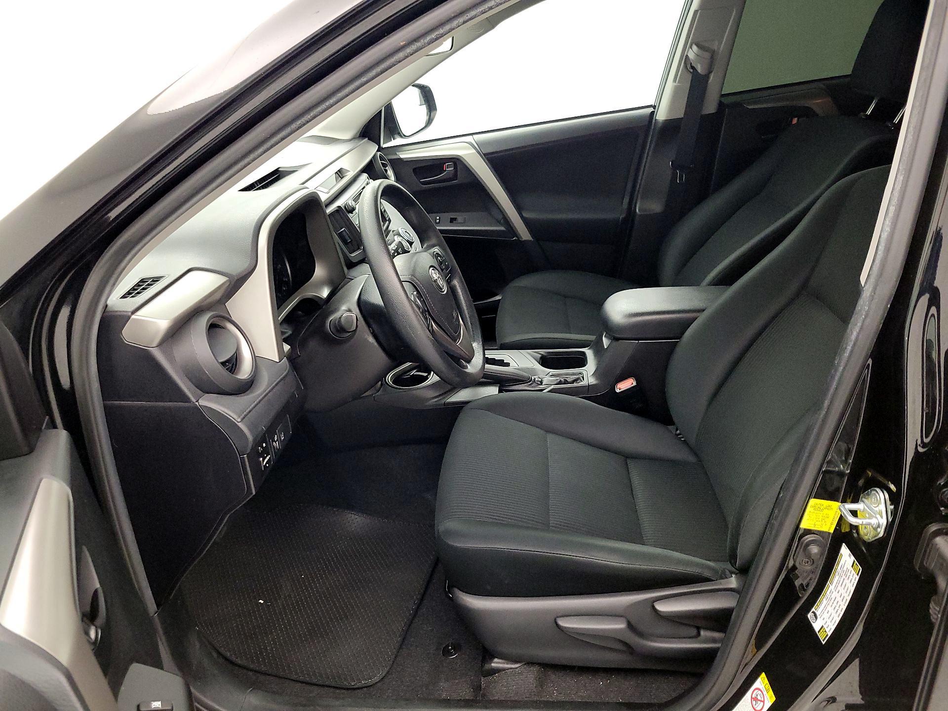 Thumbnail: 2017 Toyota RAV4 - 11