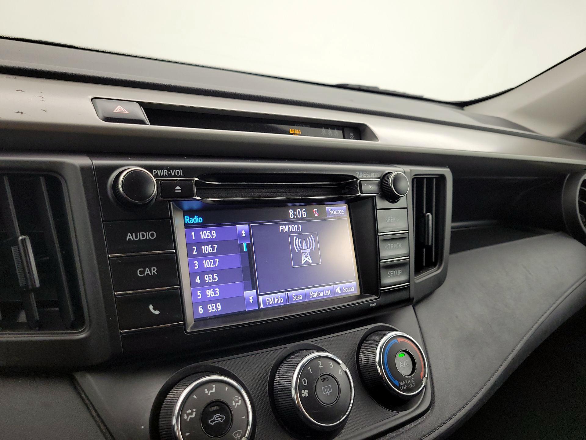 Thumbnail: 2017 Toyota RAV4 - 15