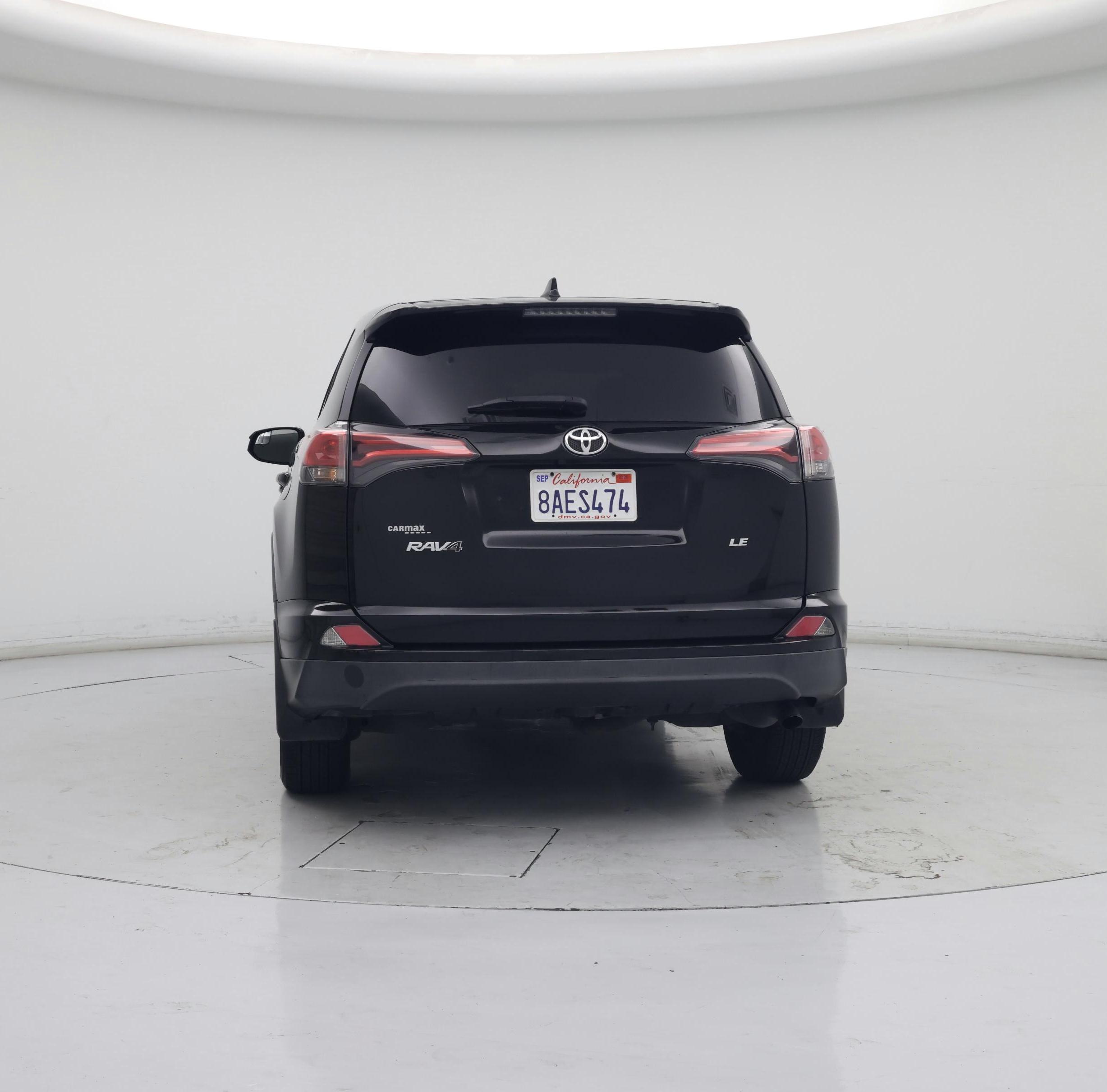 Thumbnail: 2017 Toyota RAV4 - 6