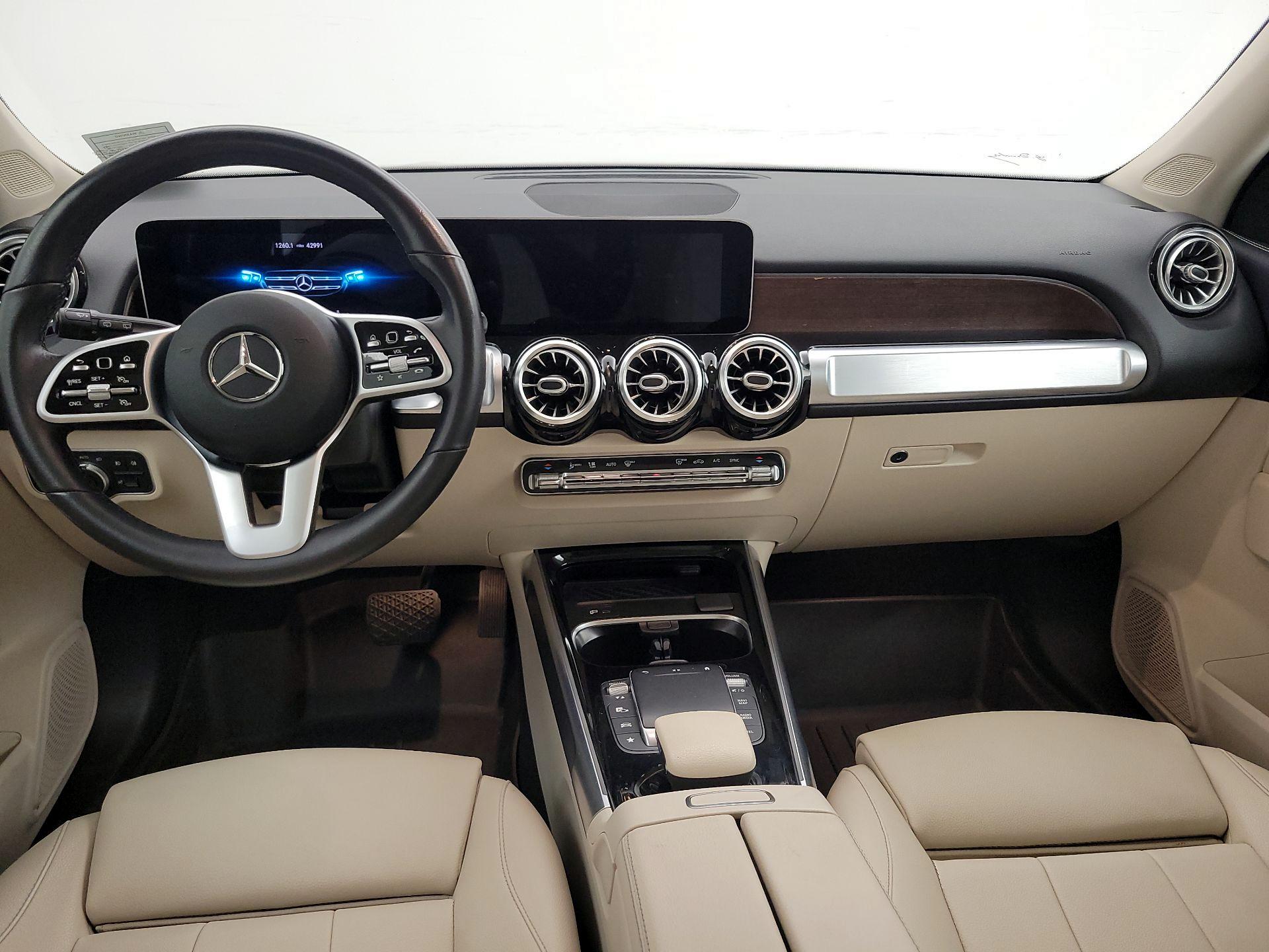 Thumbnail: 2021 Mercedes-Benz GLB - 9