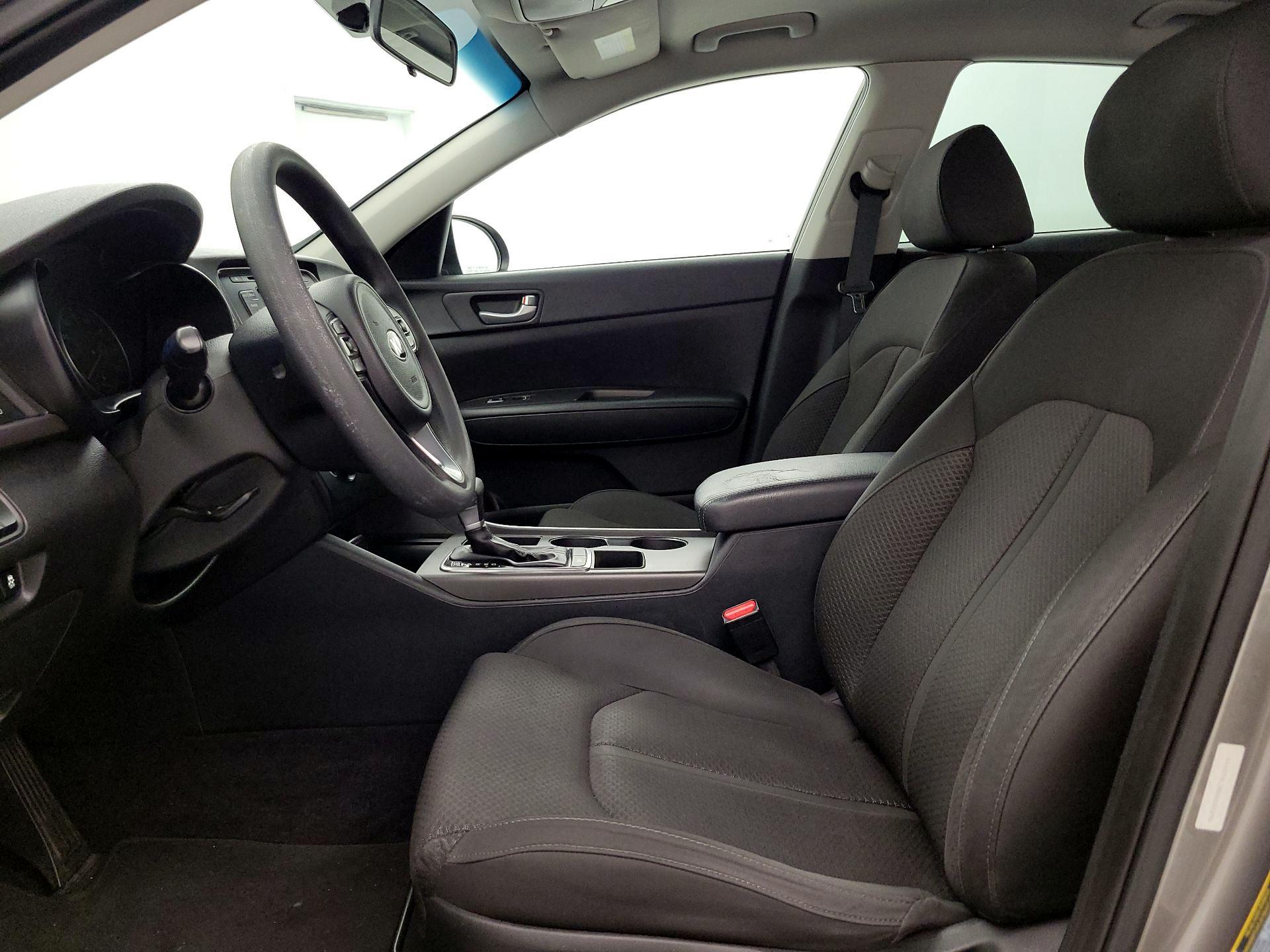 Thumbnail: 2016 Kia Optima - 11