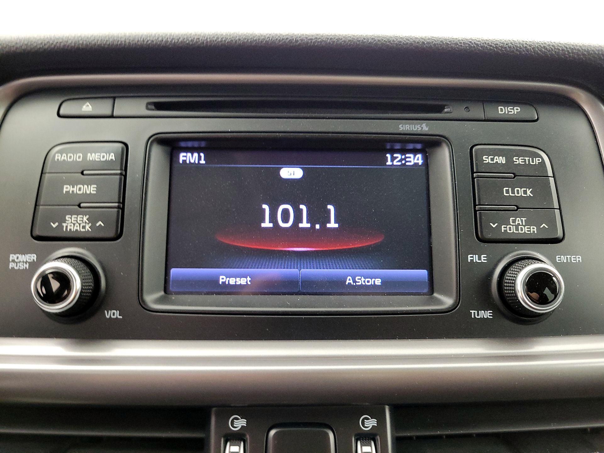 Thumbnail: 2016 Kia Optima - 15