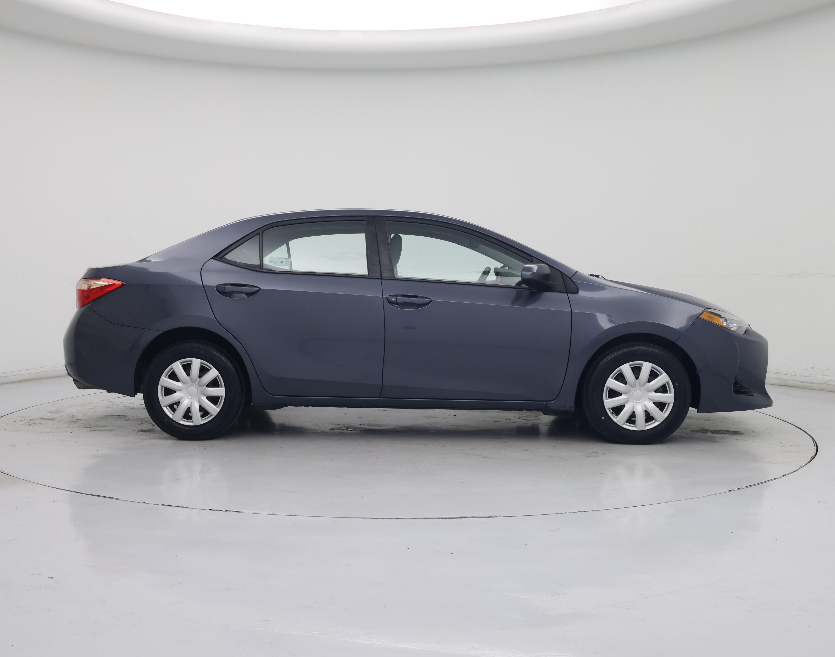 Thumbnail: 2017 Toyota Corolla - 7