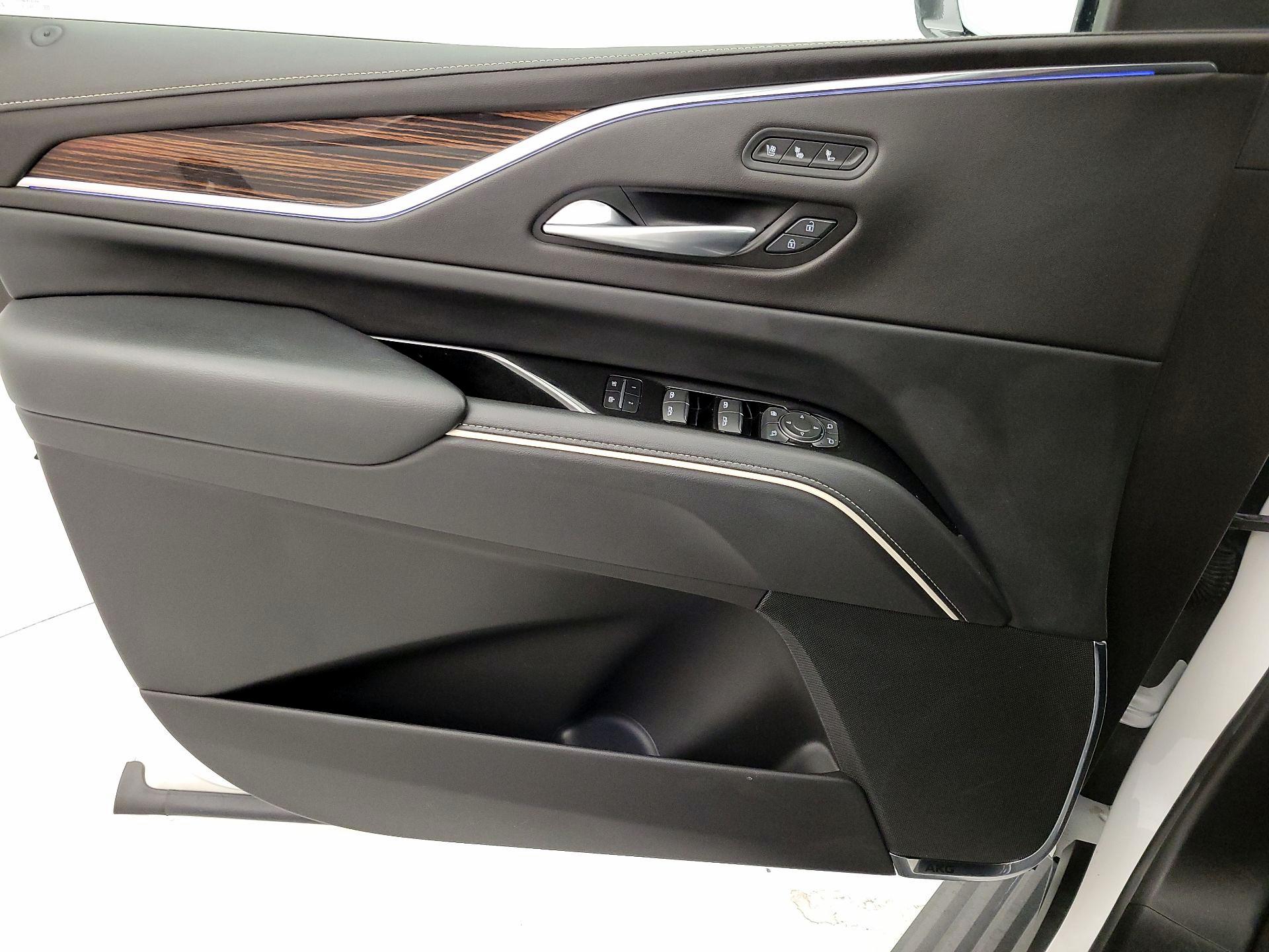 Thumbnail: 2024 Cadillac Escalade - 12