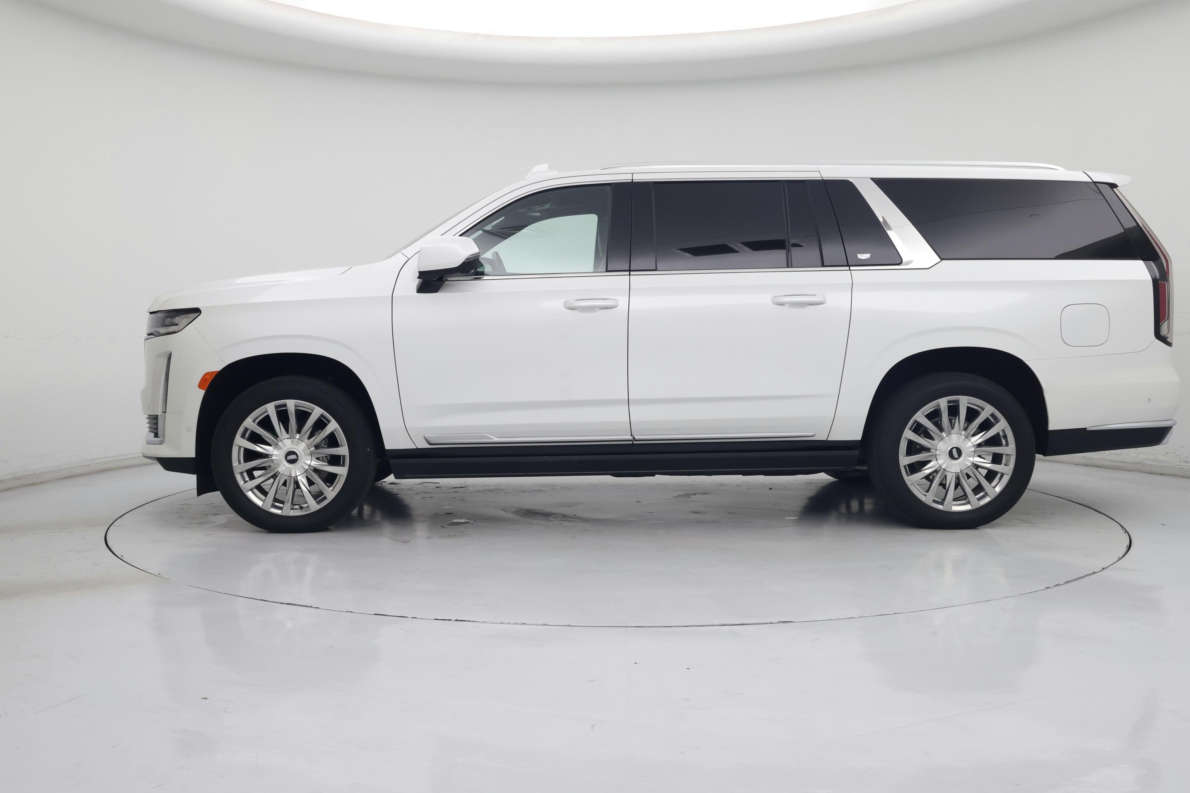 Thumbnail: 2024 Cadillac Escalade - 3