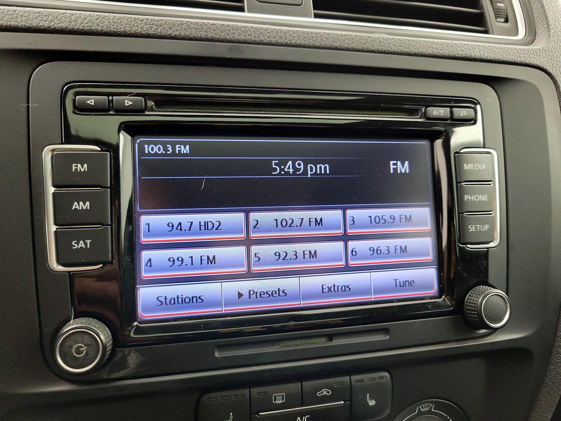 Thumbnail: 2015 Volkswagen Jetta - 15