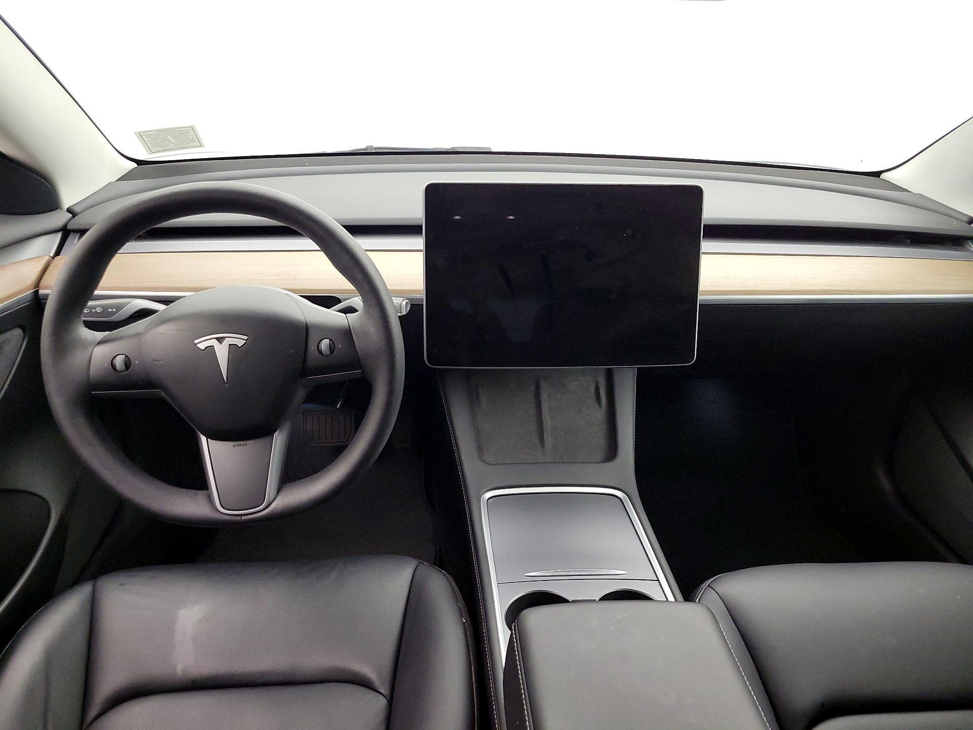 Thumbnail: 2022 Tesla Model 3 - 9