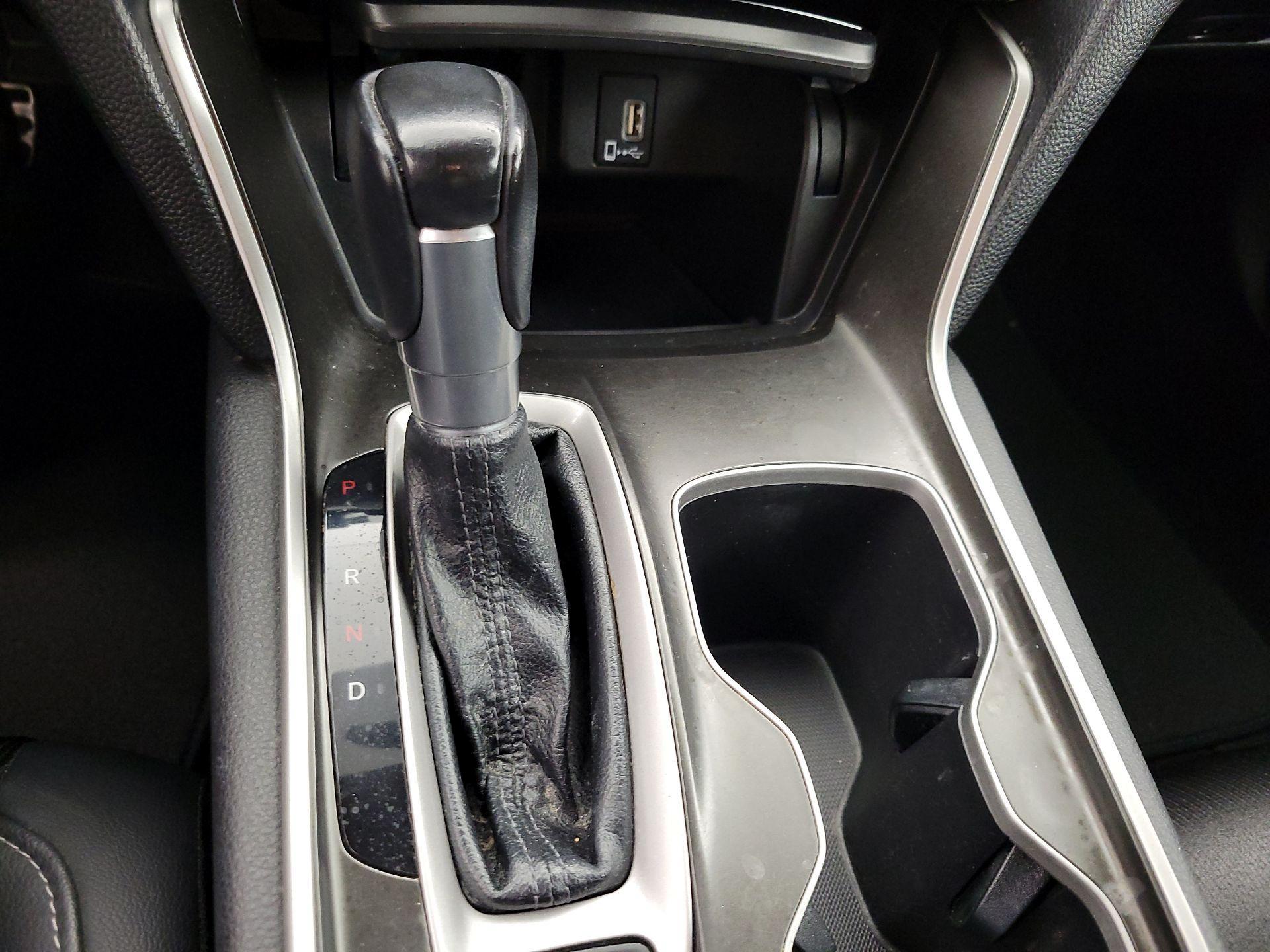 Thumbnail: 2018 Honda Accord - 17