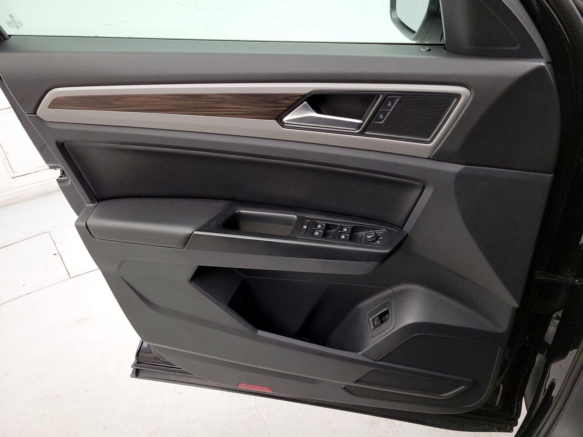 Thumbnail: 2021 Volkswagen Atlas - 12