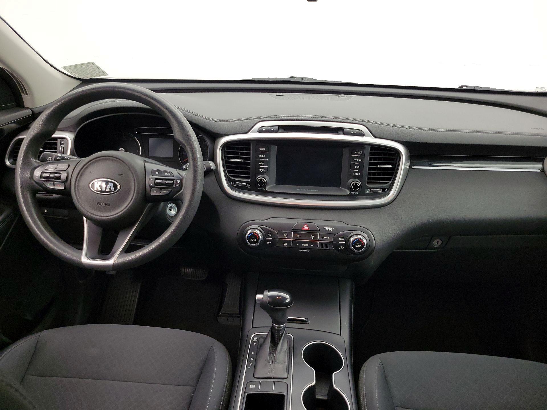 Thumbnail: 2018 Kia Sorento - 9