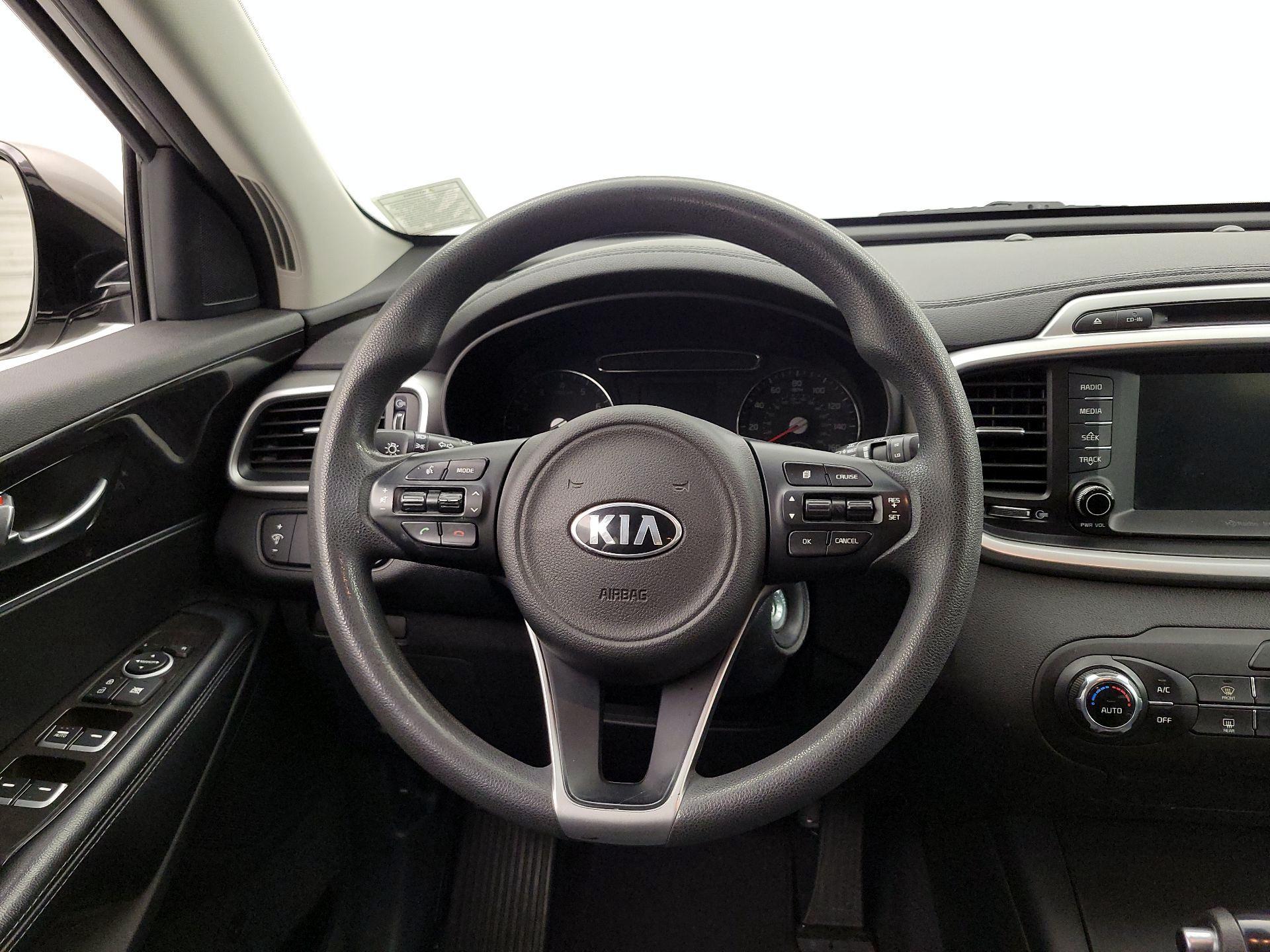 Thumbnail: 2018 Kia Sorento - 10