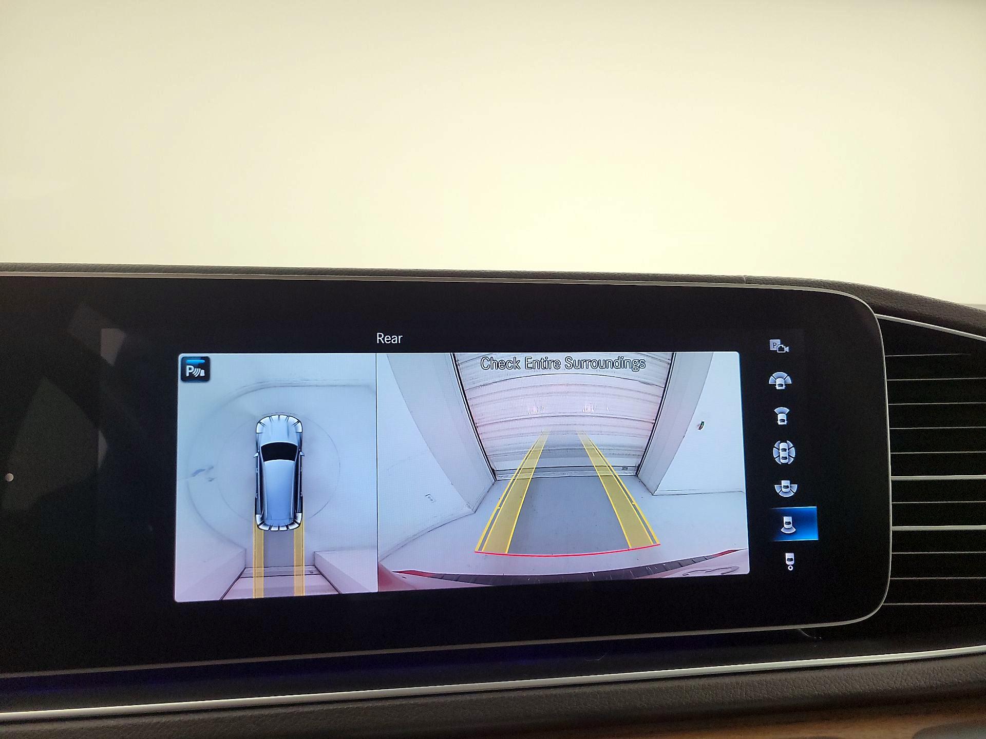 Thumbnail: 2020 Mercedes-Benz GLS - 15