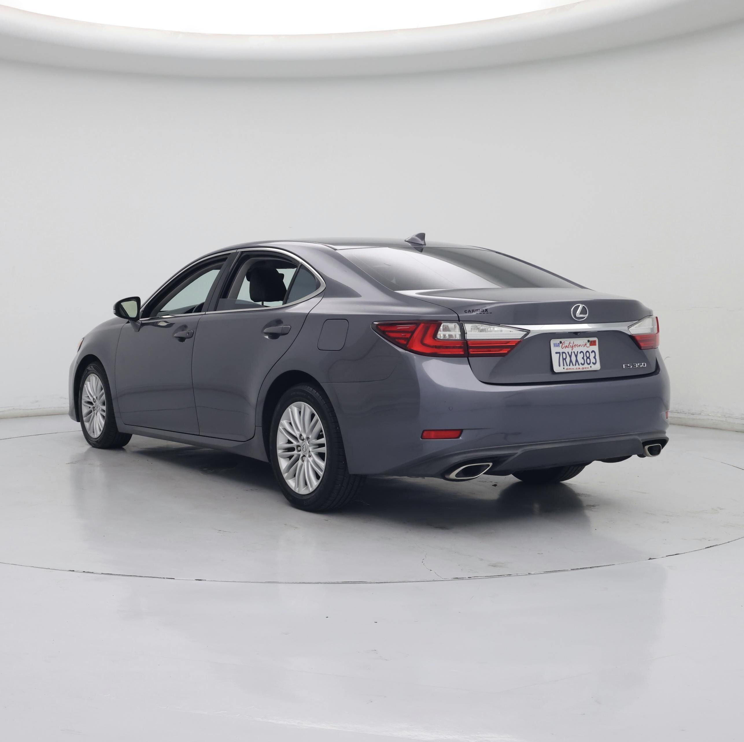 Thumbnail: 2016 Lexus ES - 2