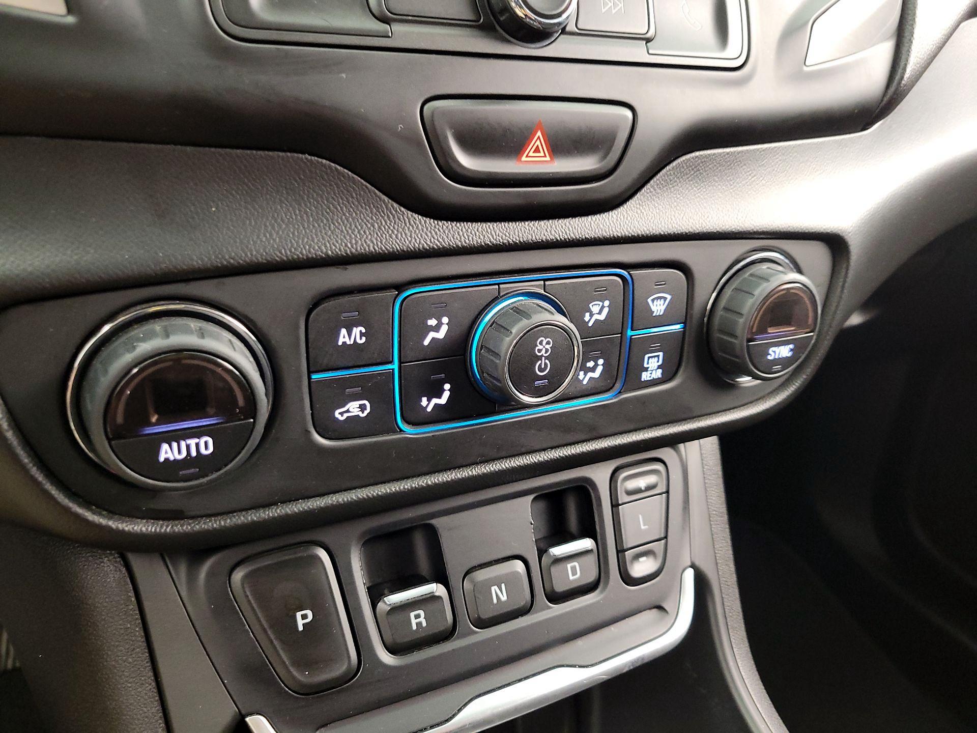 Thumbnail: 2018 GMC Terrain - 16