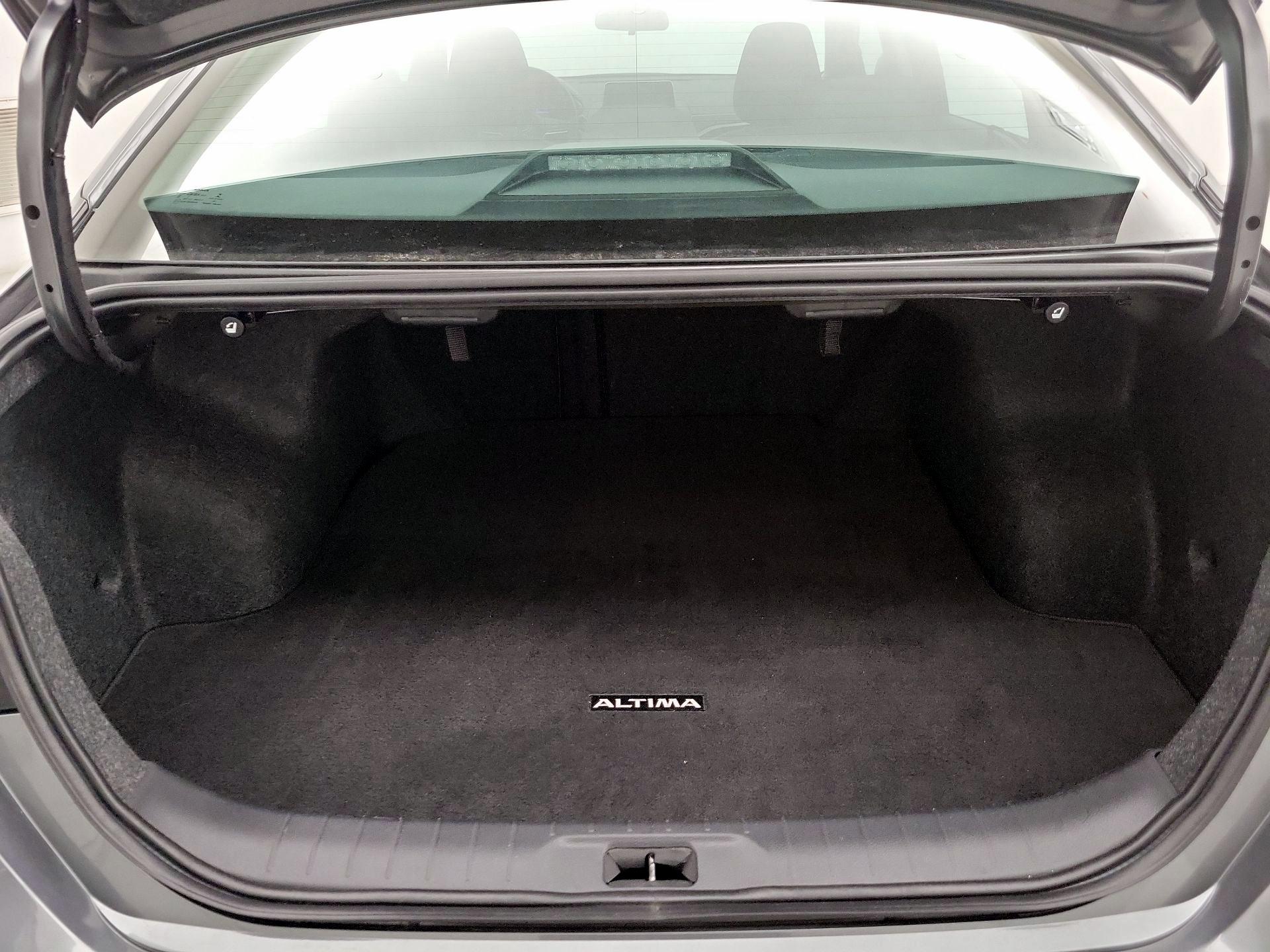 Thumbnail: 2023 Nissan Altima - 20