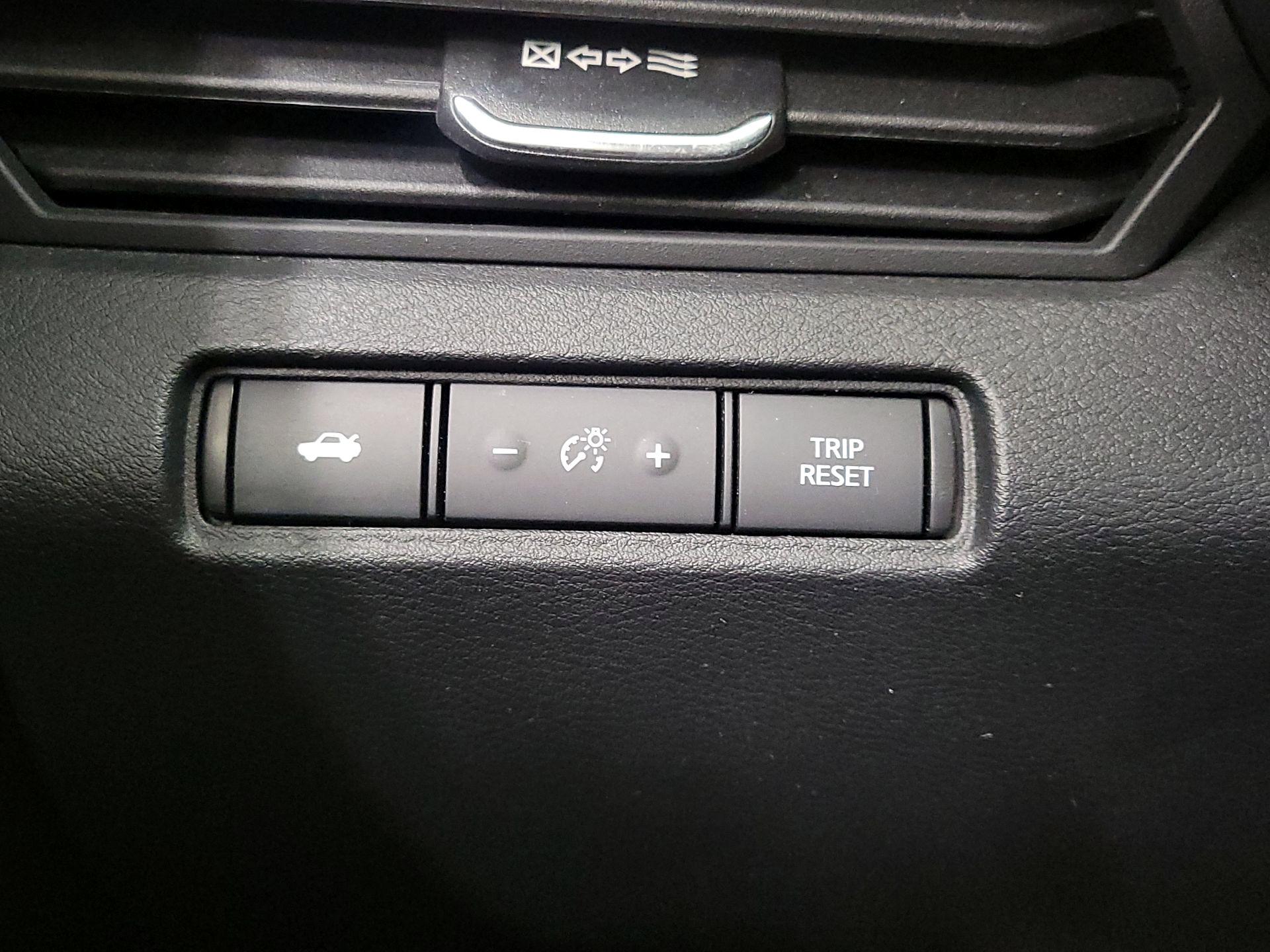 Thumbnail: 2022 Nissan Altima - 13