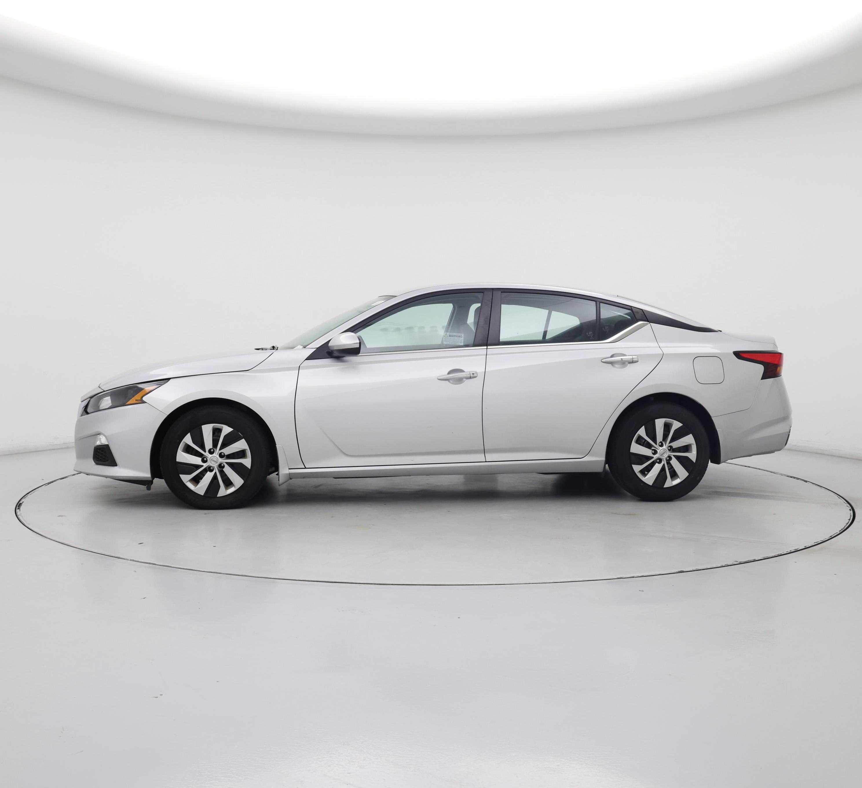 Thumbnail: 2022 Nissan Altima - 3