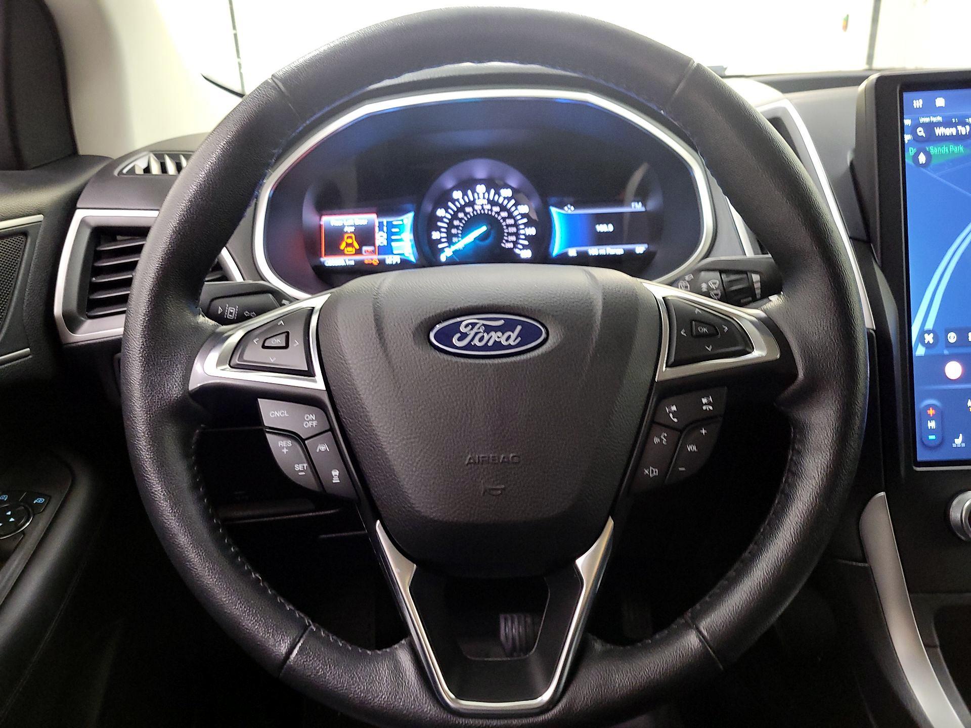 Thumbnail: 2021 Ford Edge - 10