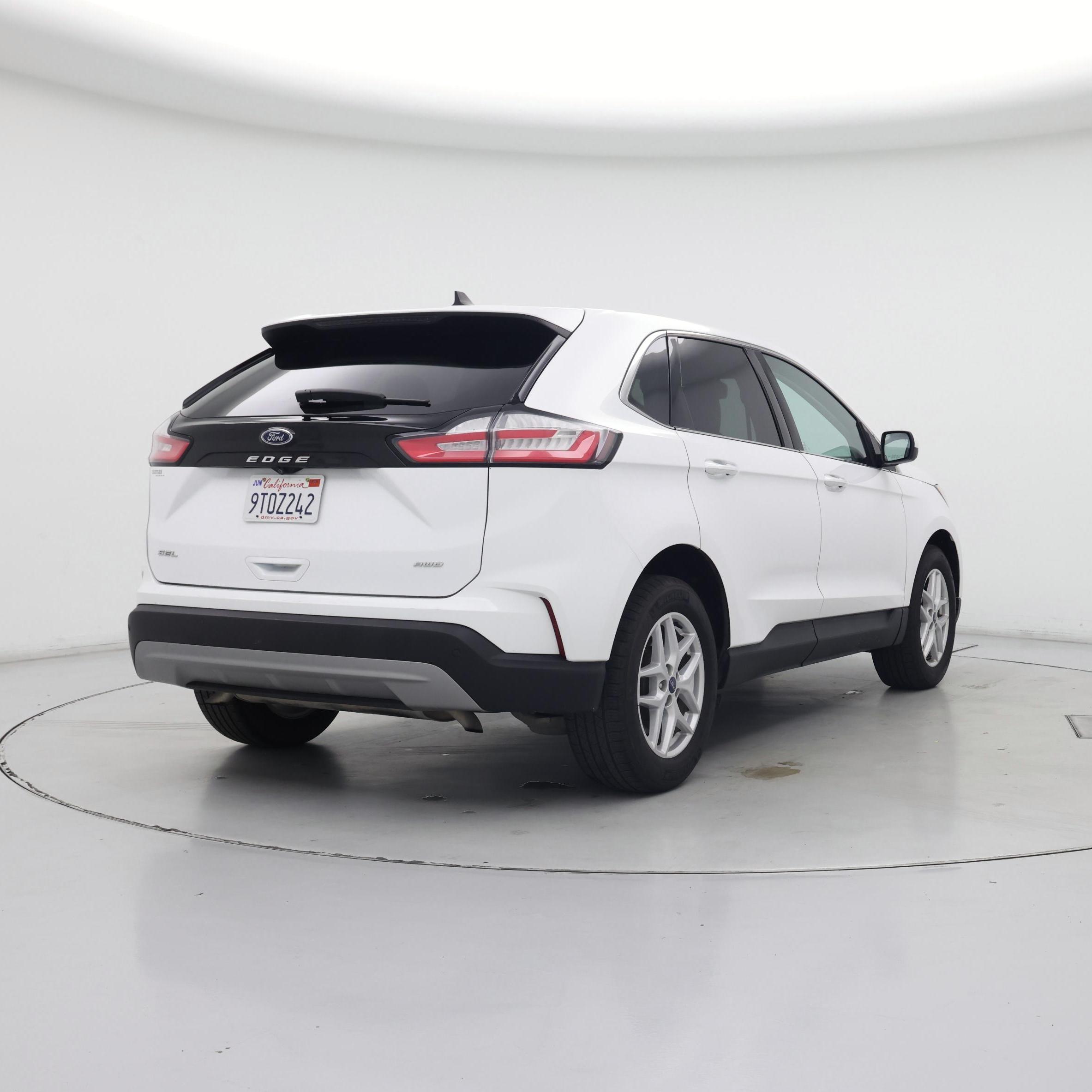 Thumbnail: 2021 Ford Edge - 8