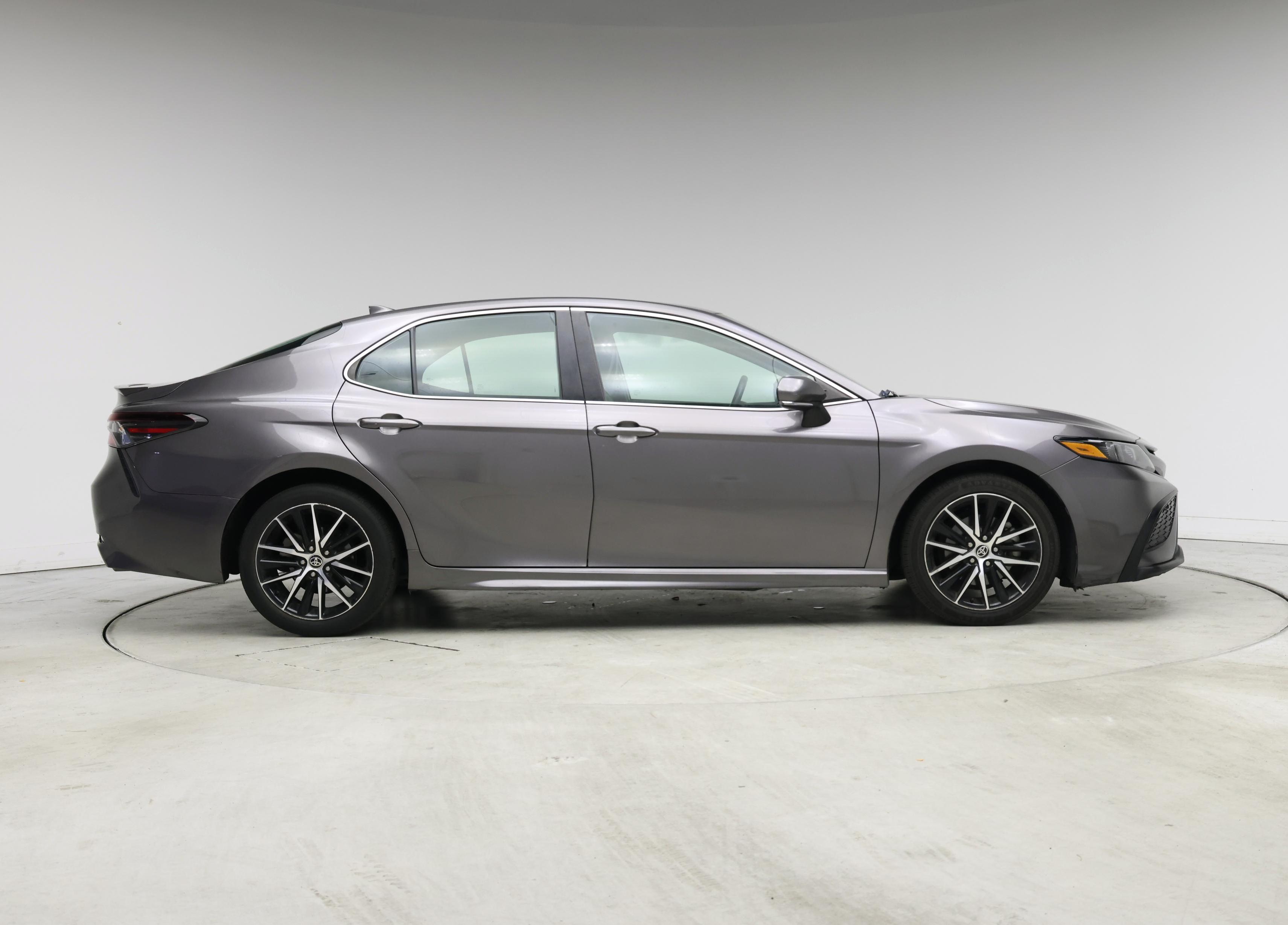 Thumbnail: 2022 Toyota Camry - 7