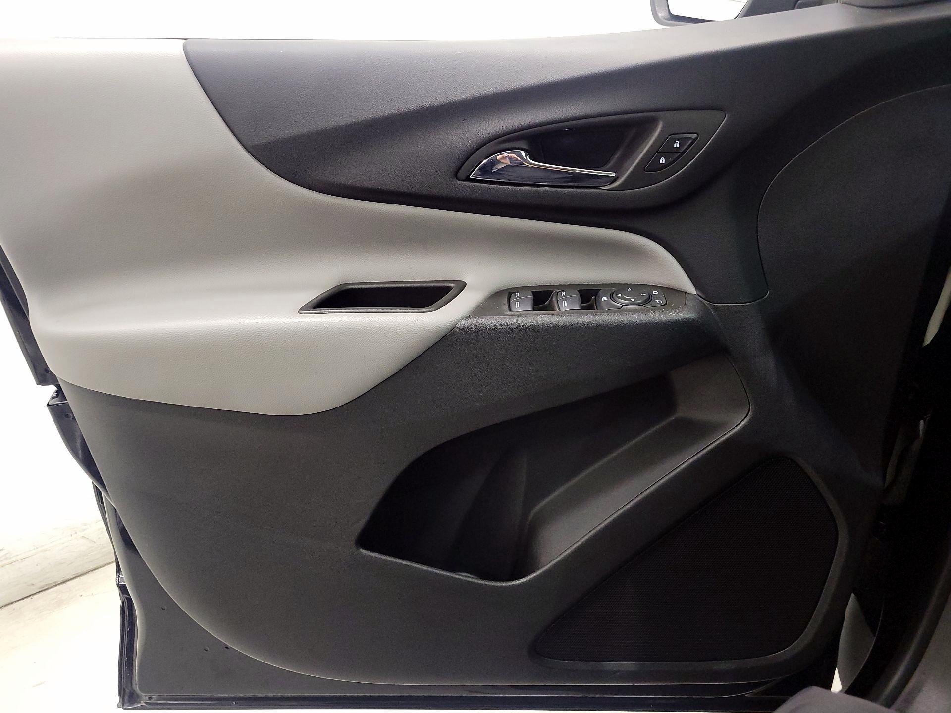 Thumbnail: 2023 Chevrolet Equinox - 12