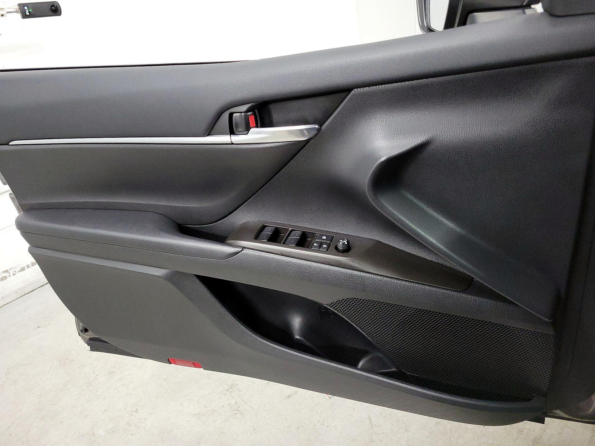 Thumbnail: 2023 Toyota Camry - 12